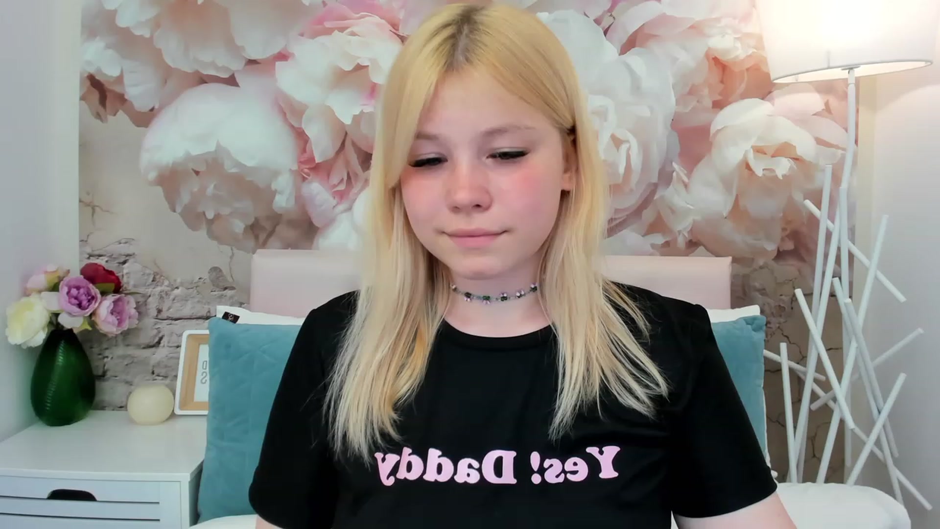 Gallery image thumbnail from AvyPearl's myfreecams stream on, 05/30/2023, 14:29 image 15 of 20