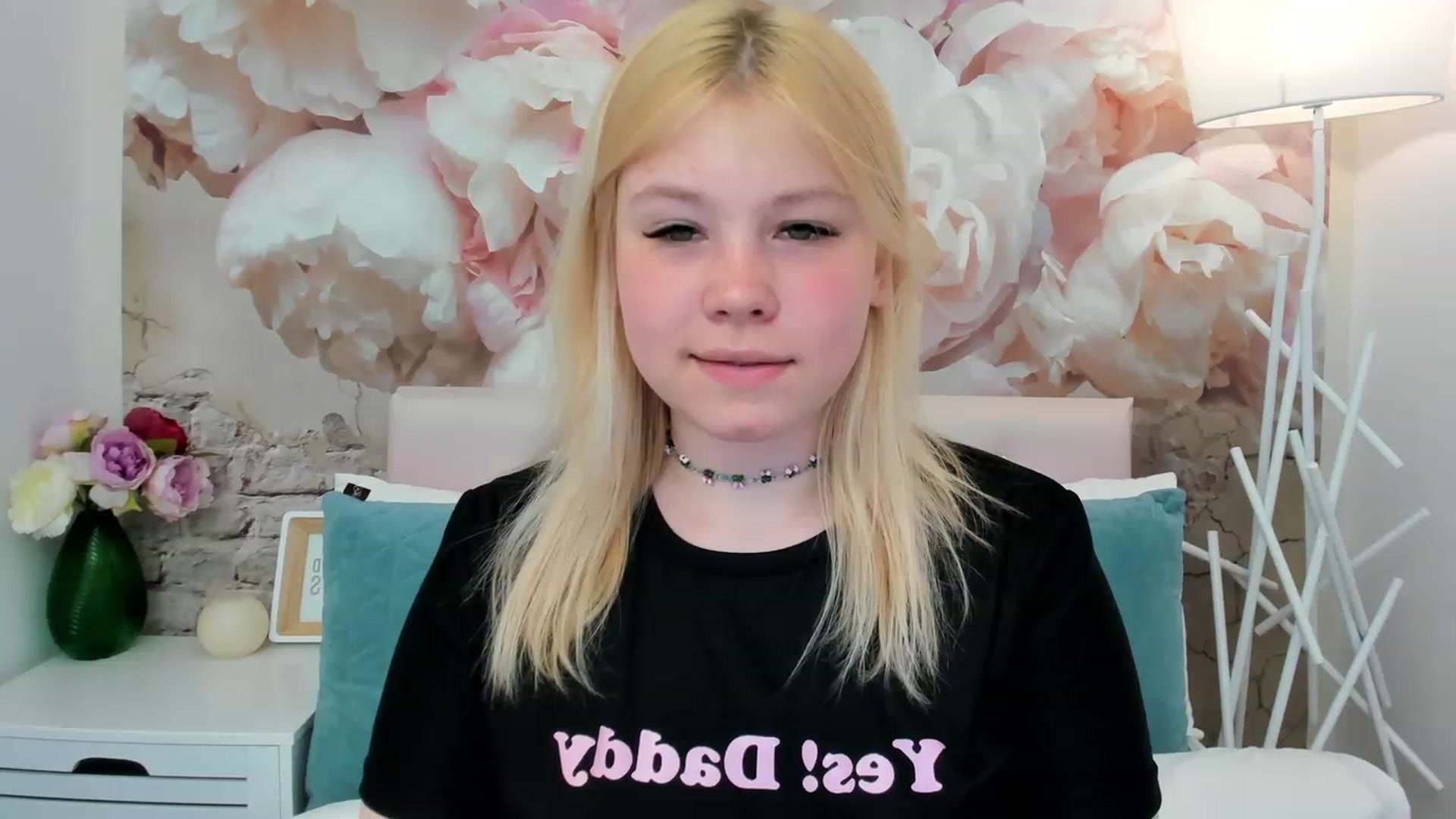 Gallery image thumbnail from AvyPearl's myfreecams stream on, 05/30/2023, 14:29 image 17 of 20