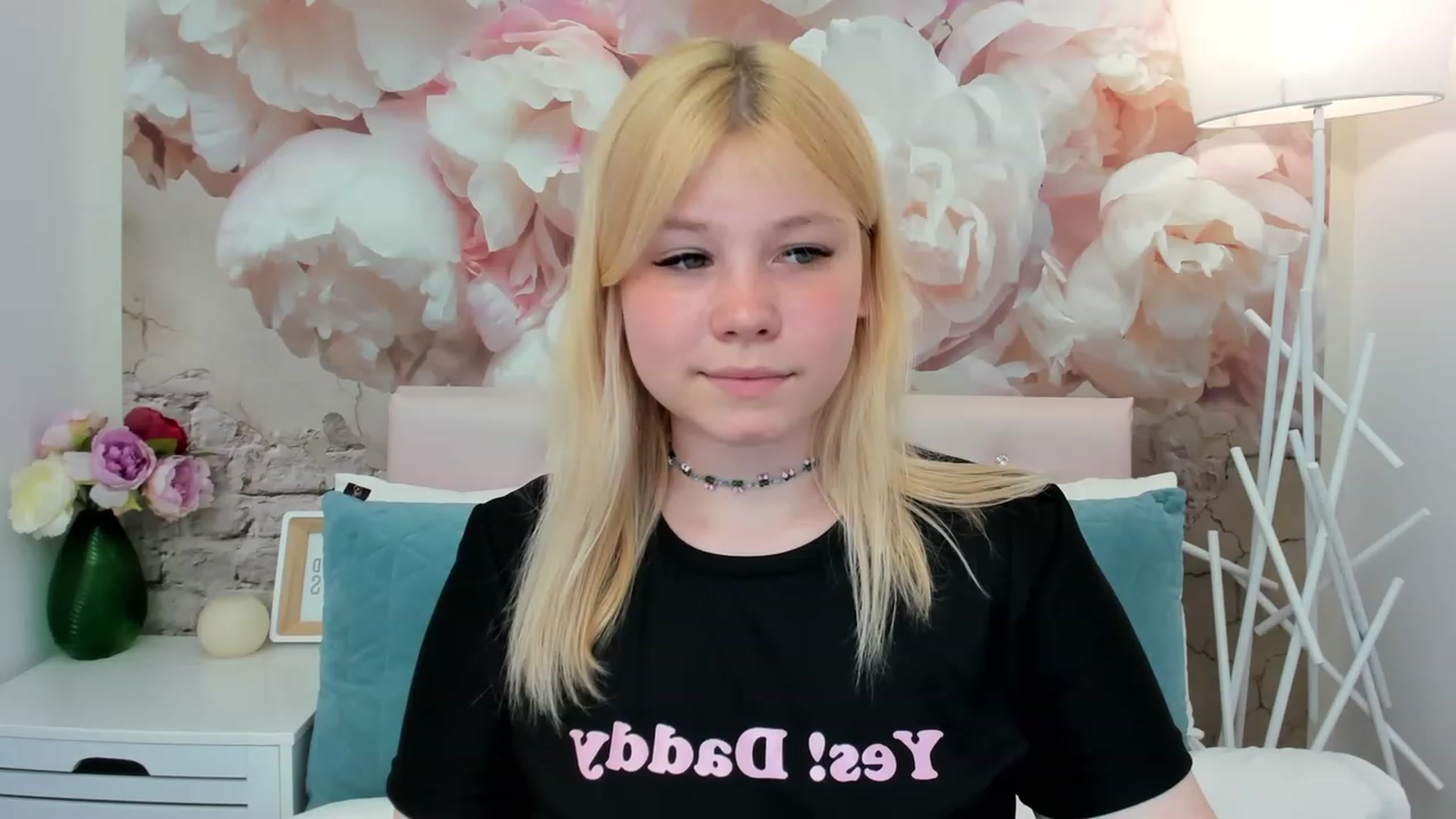 Gallery image thumbnail from AvyPearl's myfreecams stream on, 05/30/2023, 14:29 image 14 of 20