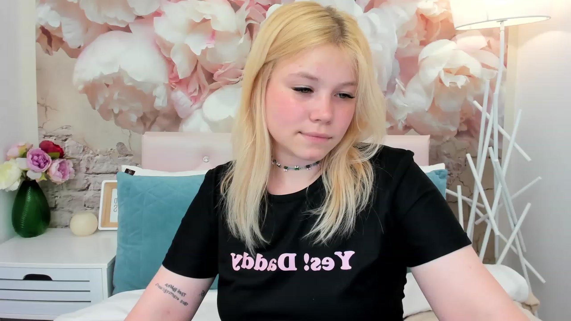 Gallery image thumbnail from AvyPearl's myfreecams stream on, 05/30/2023, 17:54 image 5 of 20
