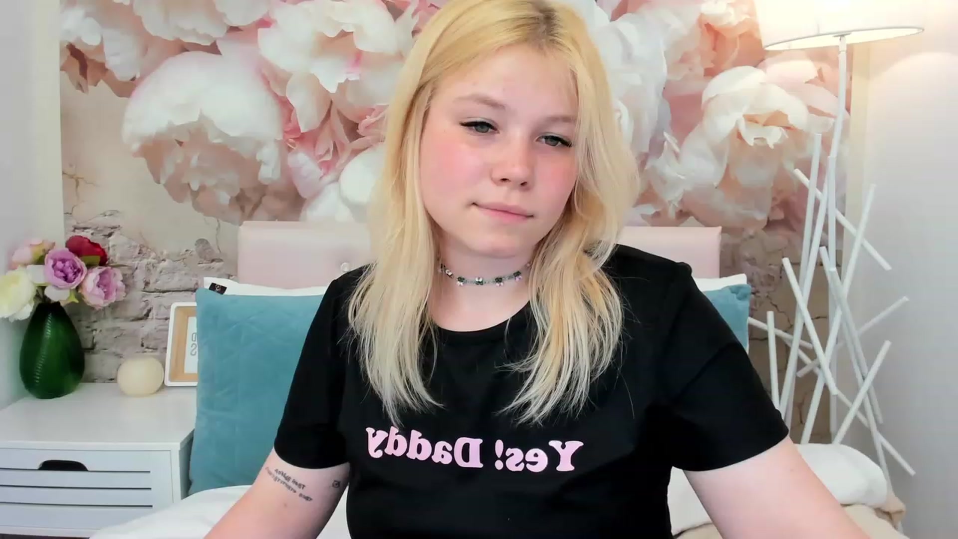 Gallery image thumbnail from AvyPearl's myfreecams stream on, 05/30/2023, 17:54 image 6 of 20