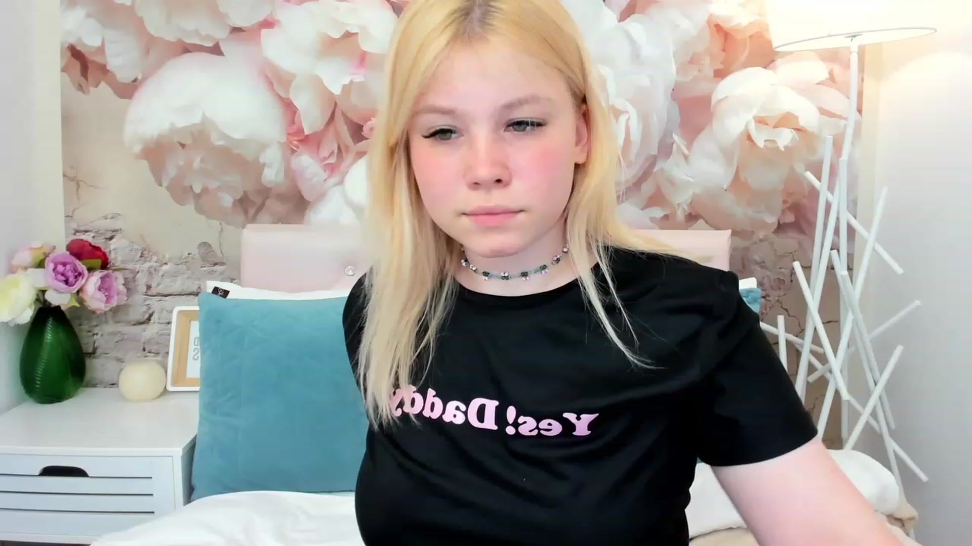 Gallery image thumbnail from AvyPearl's myfreecams stream on, 05/30/2023, 17:54 image 7 of 20