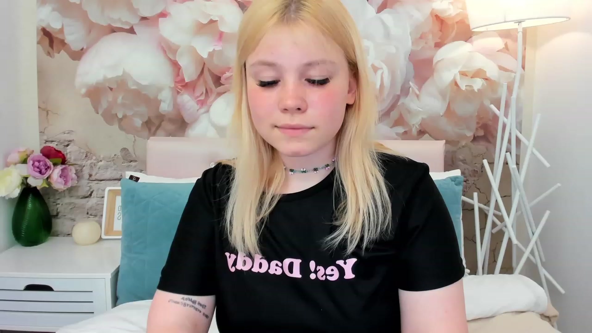 Gallery image thumbnail from AvyPearl's myfreecams stream on, 05/30/2023, 17:54 image 19 of 20