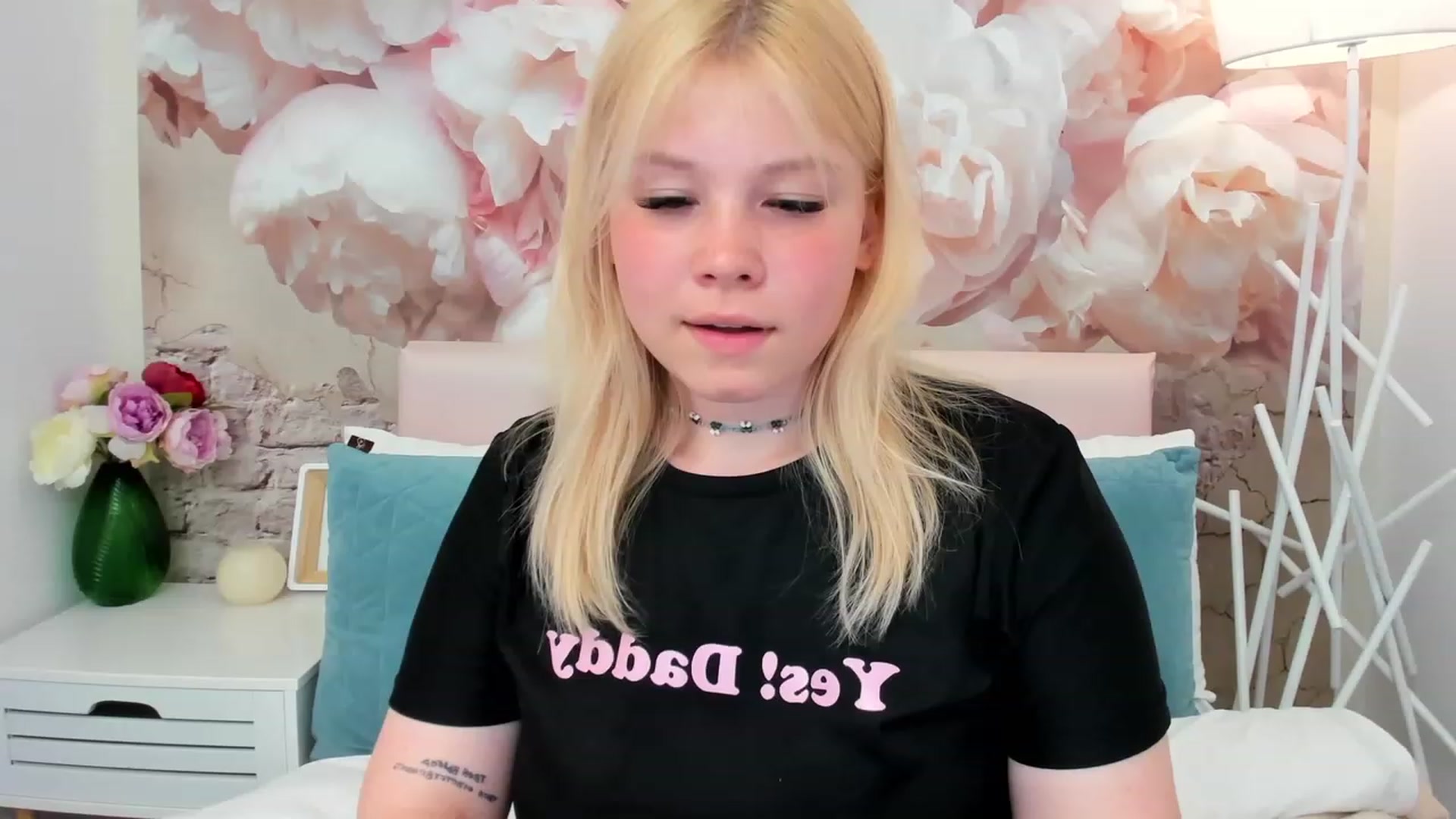 Gallery image thumbnail from AvyPearl's myfreecams stream on, 05/30/2023, 19:01 image 9 of 20