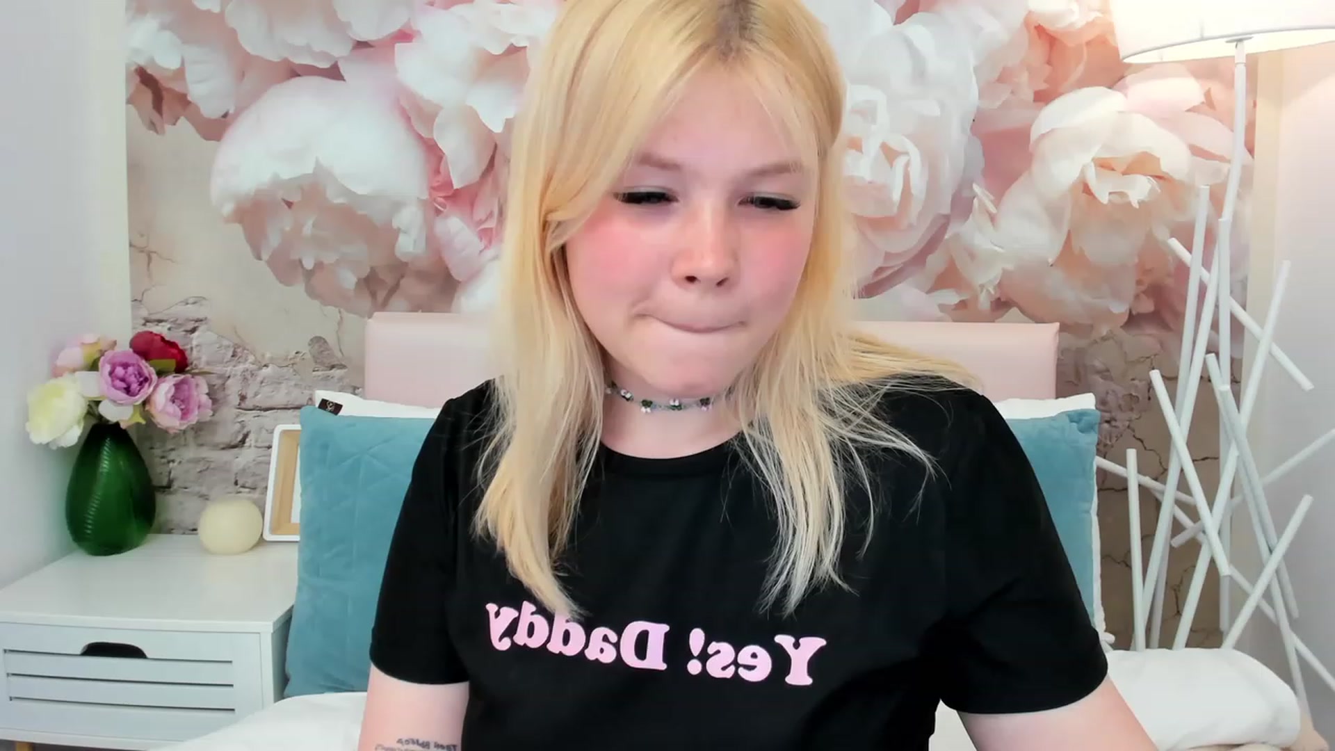 Gallery image thumbnail from AvyPearl's myfreecams stream on, 05/30/2023, 19:01 image 17 of 20
