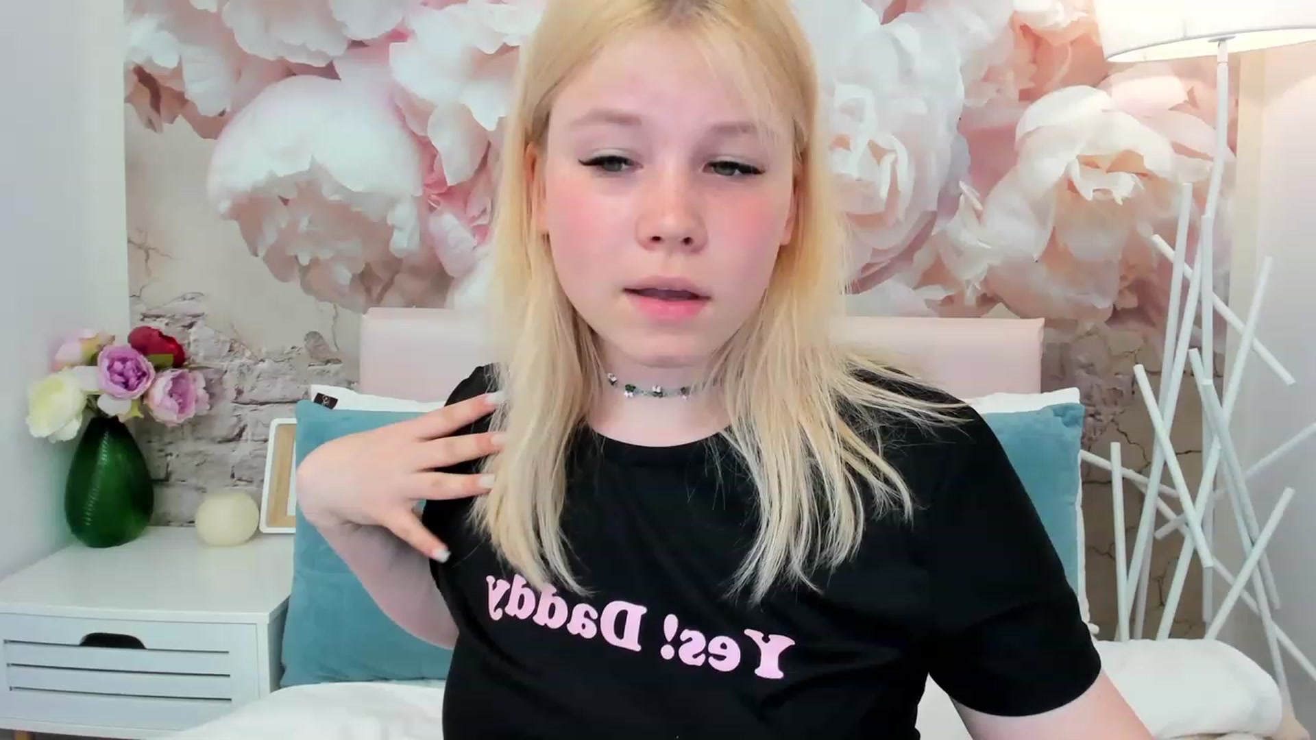 Gallery image thumbnail from AvyPearl's myfreecams stream on, 05/30/2023, 19:01 image 18 of 20