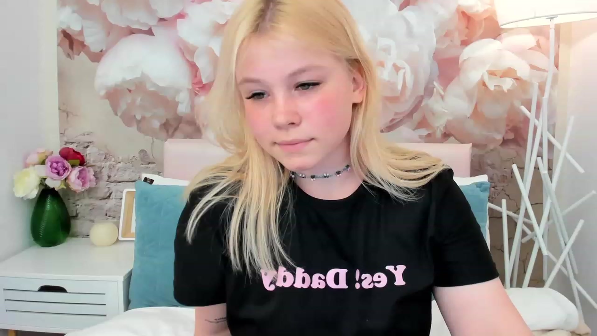 Gallery image thumbnail from AvyPearl's myfreecams stream on, 05/30/2023, 19:01 image 4 of 20