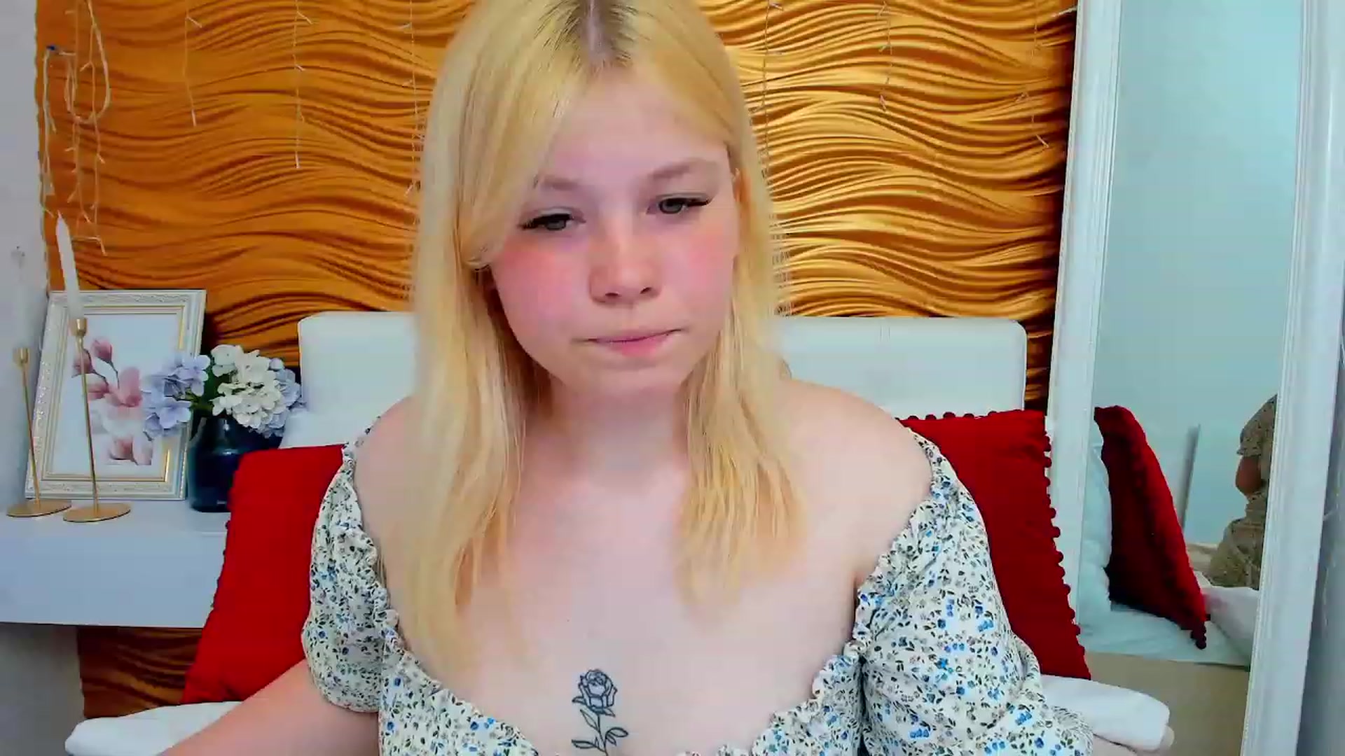 Gallery image thumbnail from AvyPearl's myfreecams stream on, 06/09/2023, 13:00 image 4 of 20
