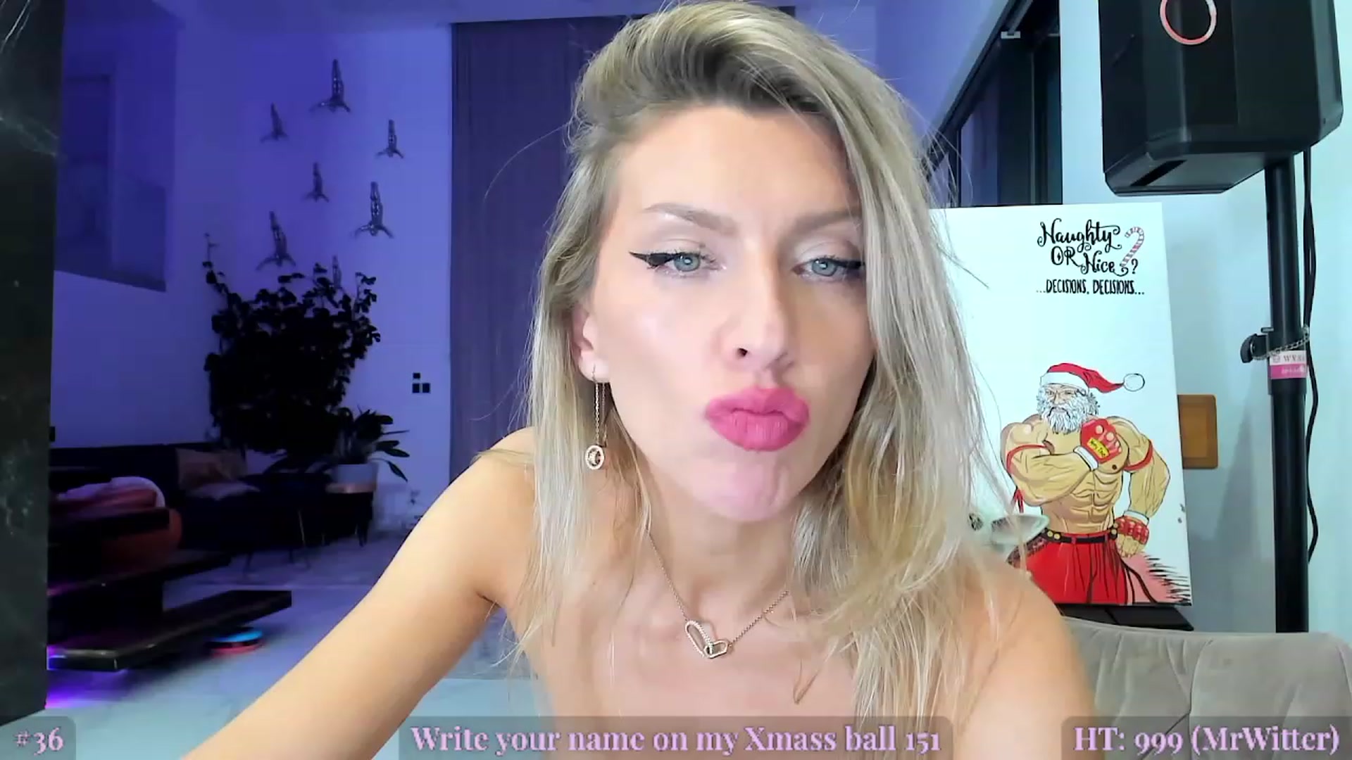 Gallery image thumbnail from AweJolie's myfreecams stream on, 12/03/2022, 05:29 image 16 of 20