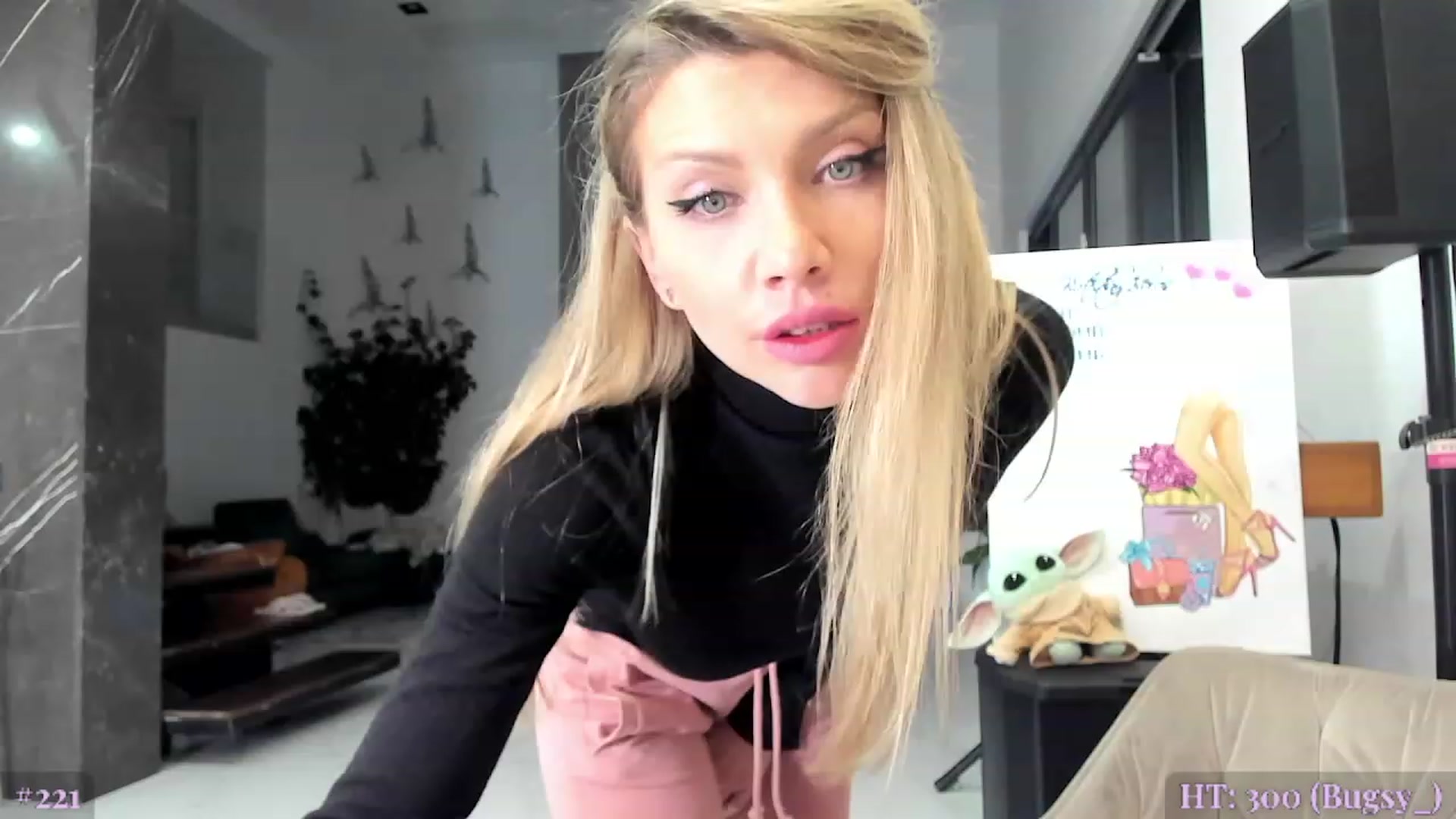 Gallery image thumbnail from AweJolie's myfreecams stream on, 01/21/2023, 02:54 image 2 of 20