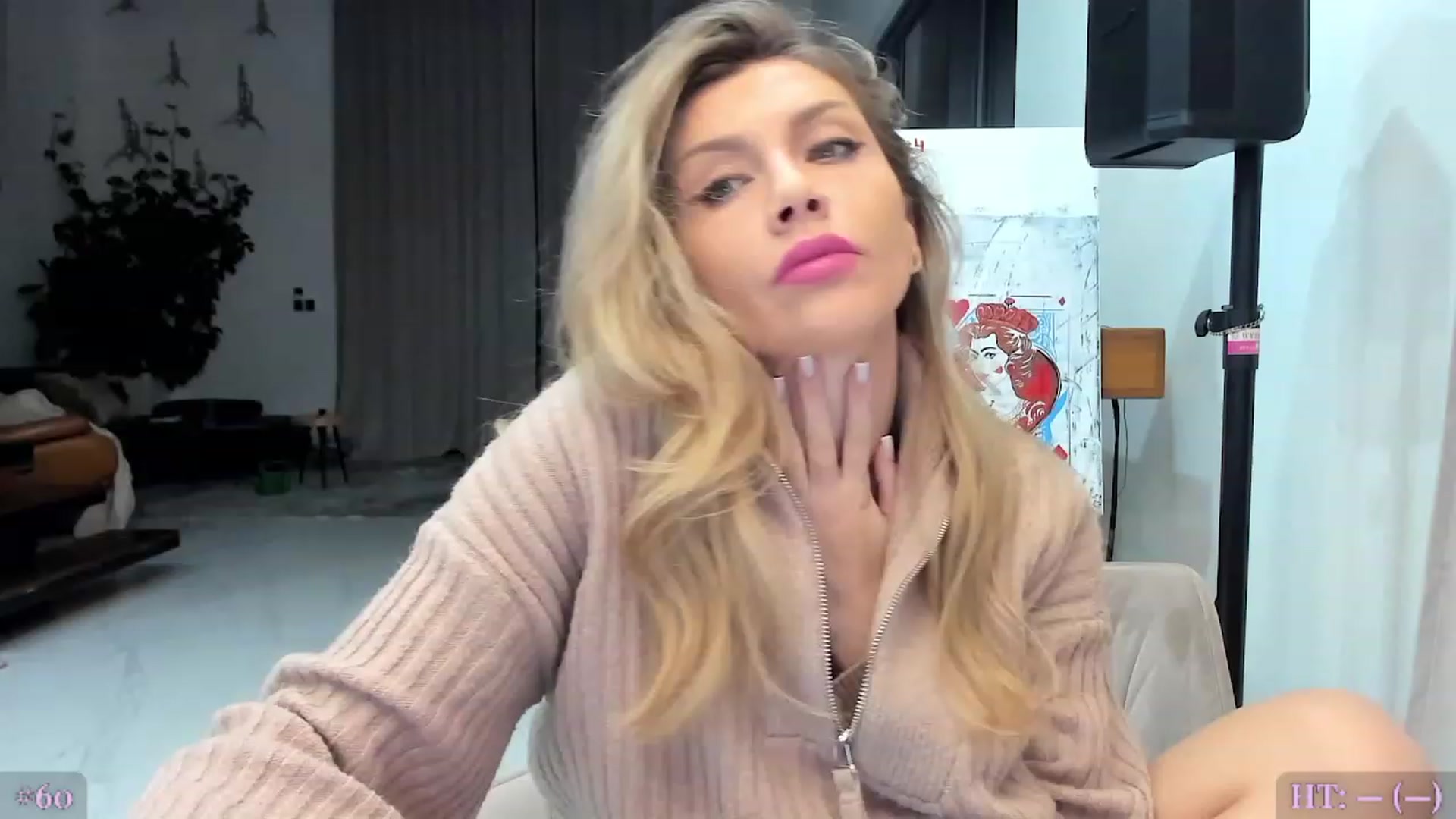 Gallery image thumbnail from AweJolie's myfreecams stream on, 02/10/2023, 24:35 image 1 of 20