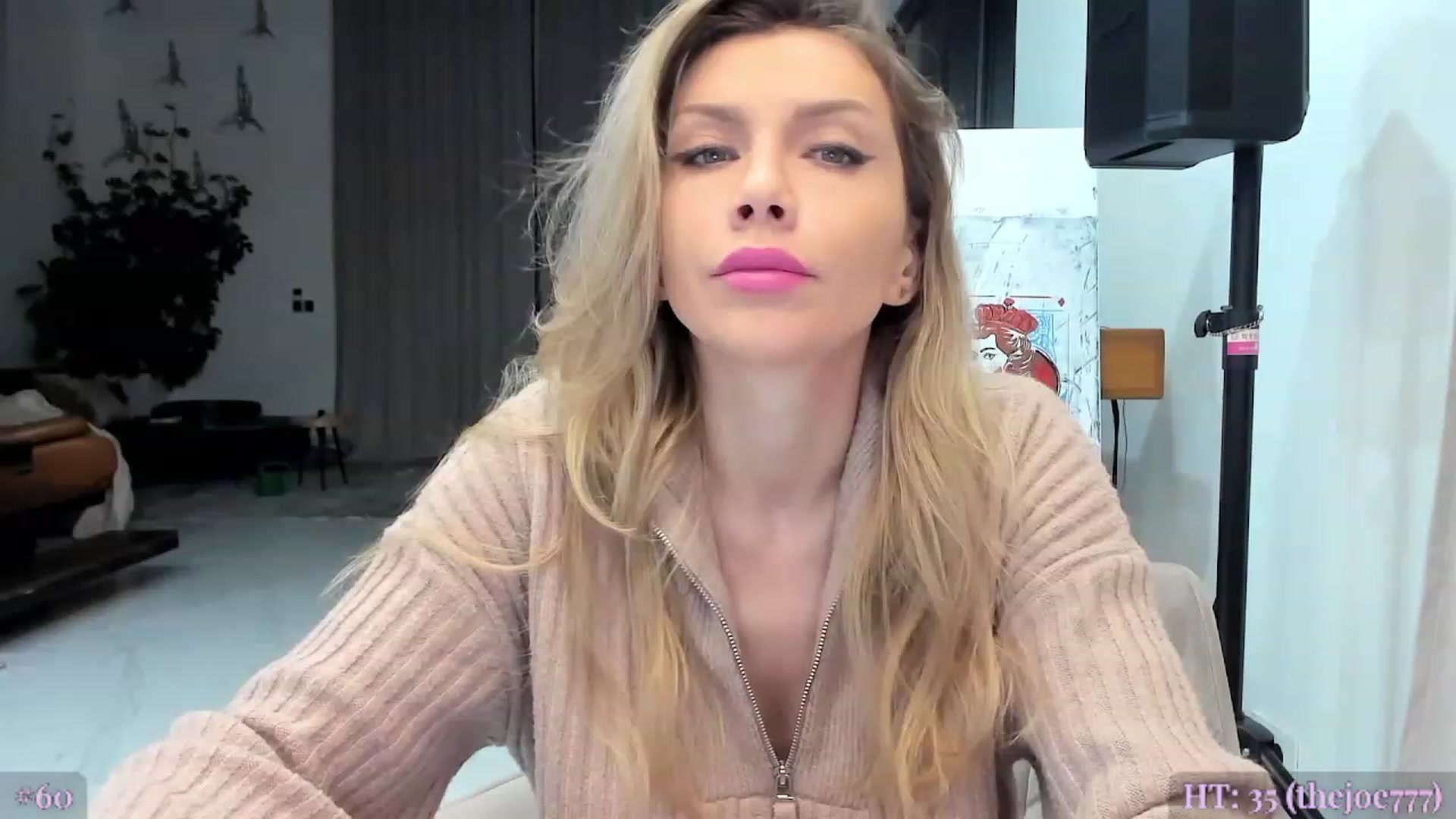 Gallery image thumbnail from AweJolie's myfreecams stream on, 02/10/2023, 24:35 image 3 of 20