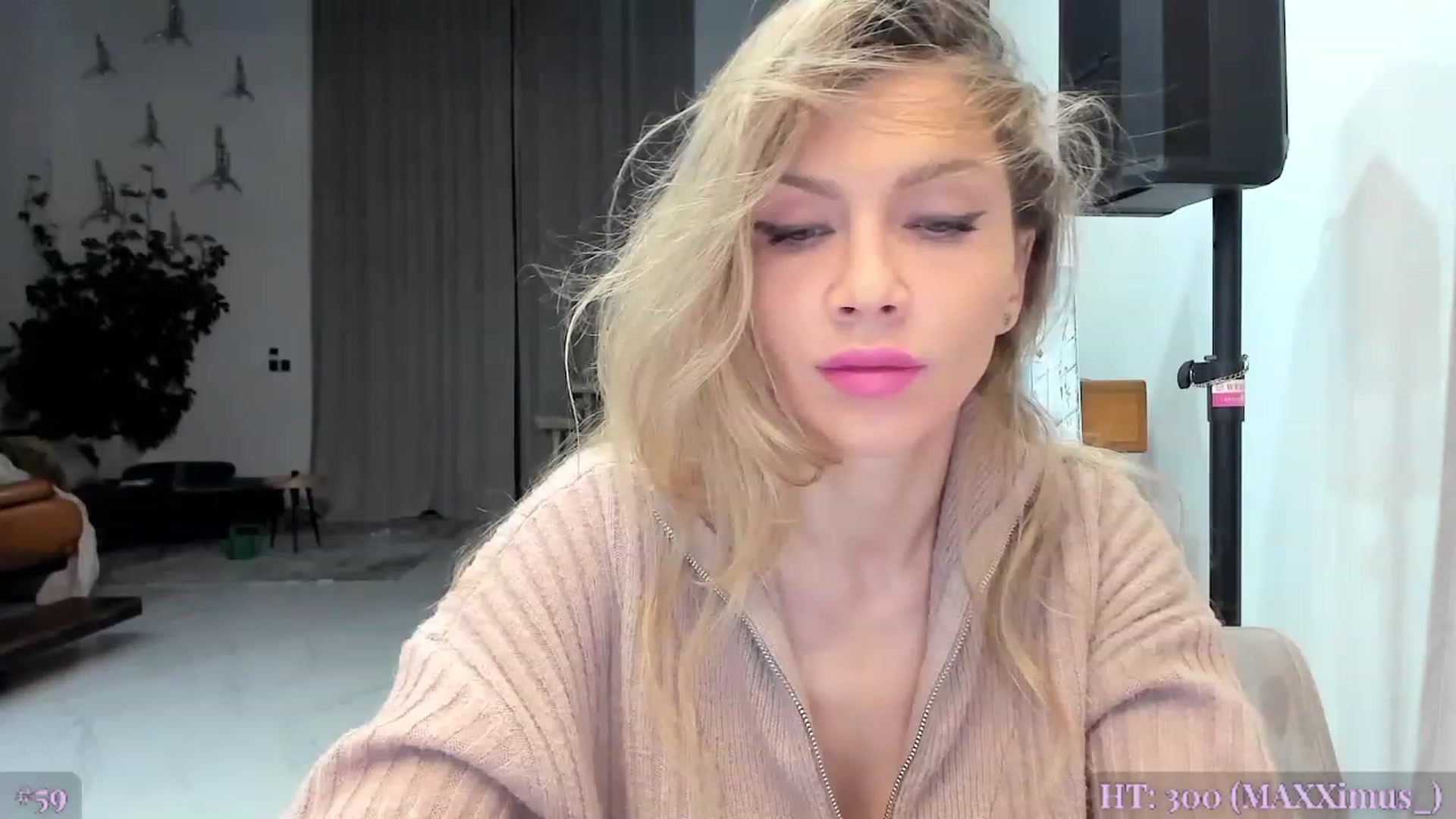Gallery image thumbnail from AweJolie's myfreecams stream on, 02/10/2023, 24:35 image 7 of 20