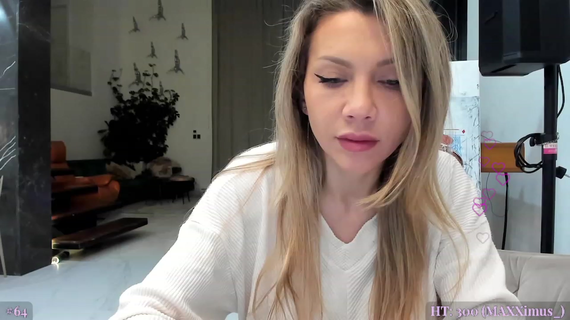 Gallery image thumbnail from AweJolie's myfreecams stream on, 02/13/2023, 24:44 image 3 of 20
