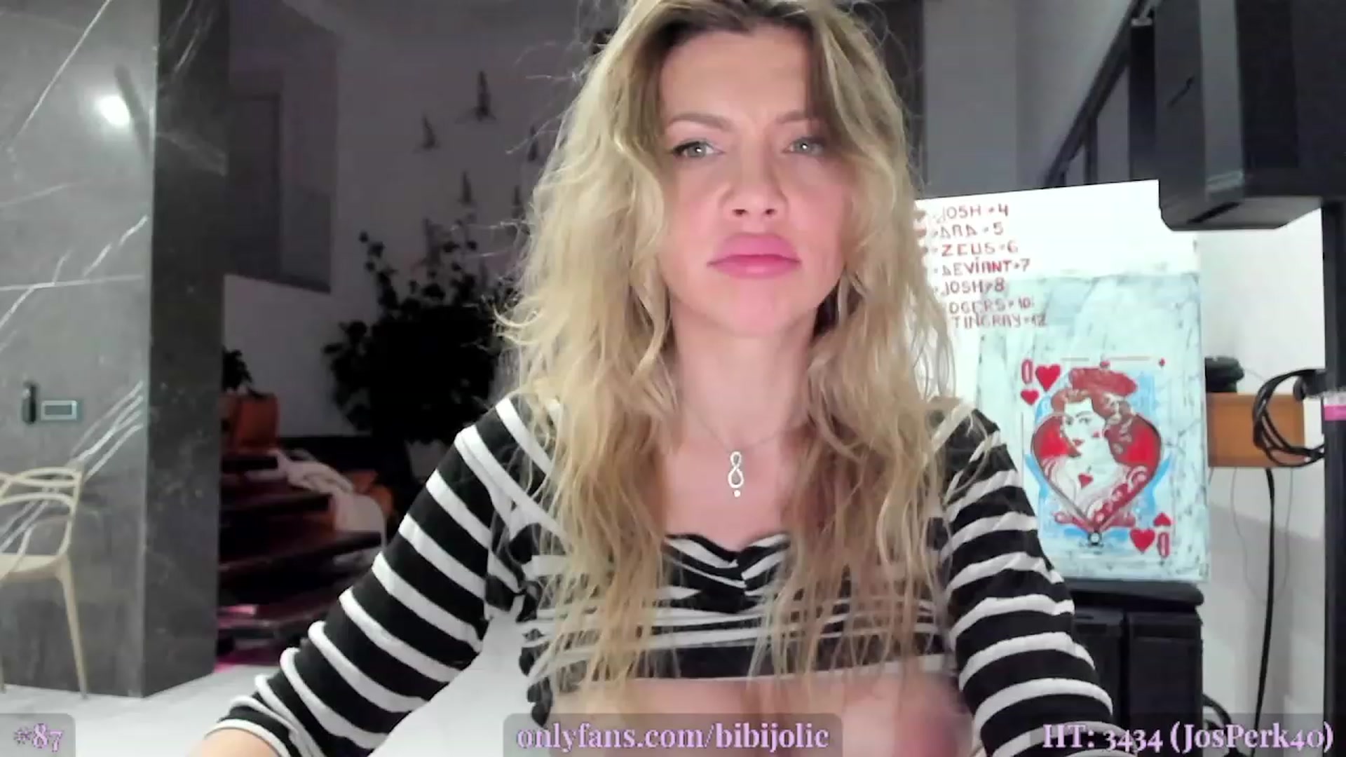 Gallery image thumbnail from AweJolie's myfreecams stream on, 02/19/2023, 03:41 image 13 of 20