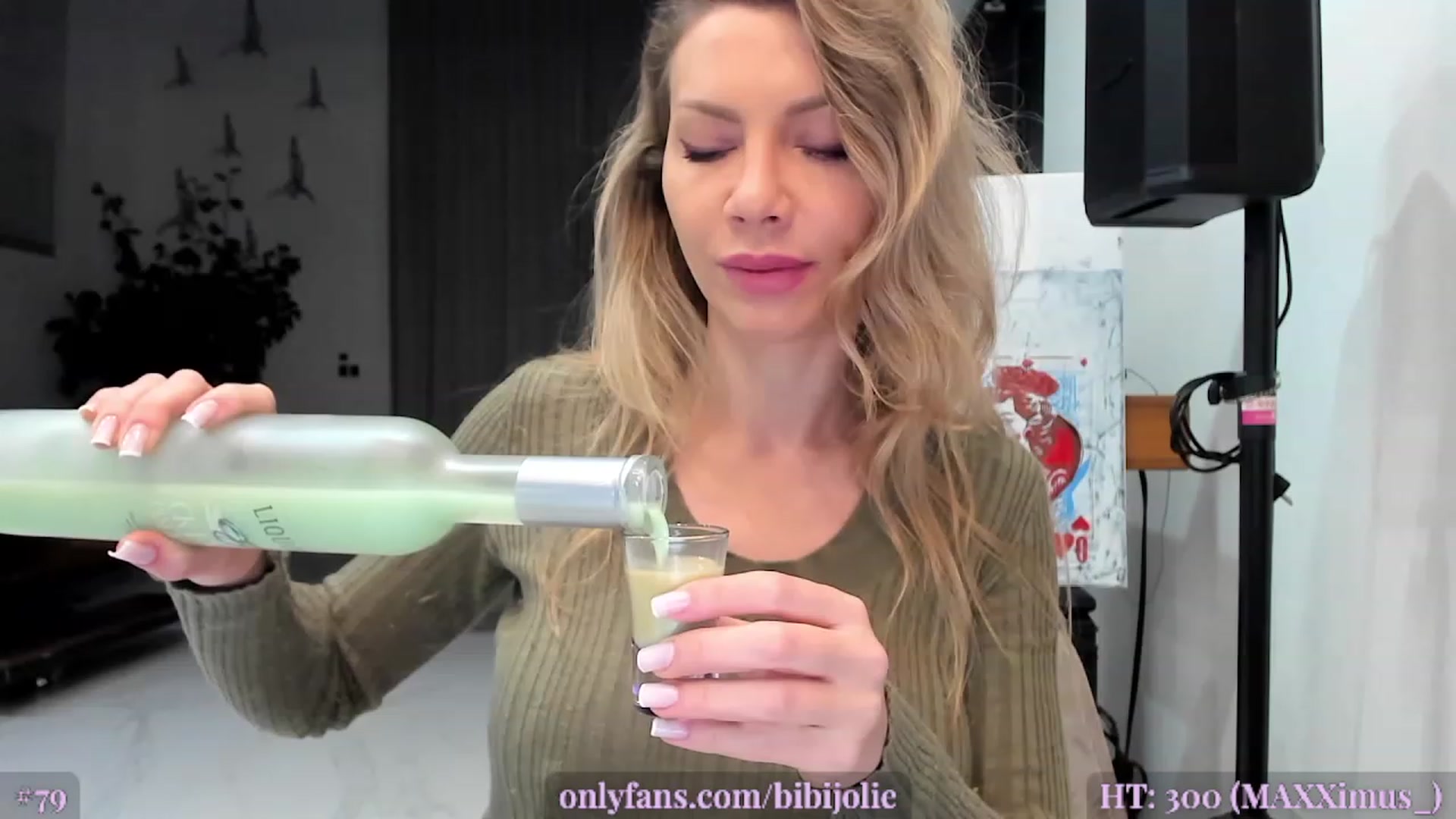 Gallery image thumbnail from AweJolie's myfreecams stream on, 02/20/2023, 01:12 image 2 of 20