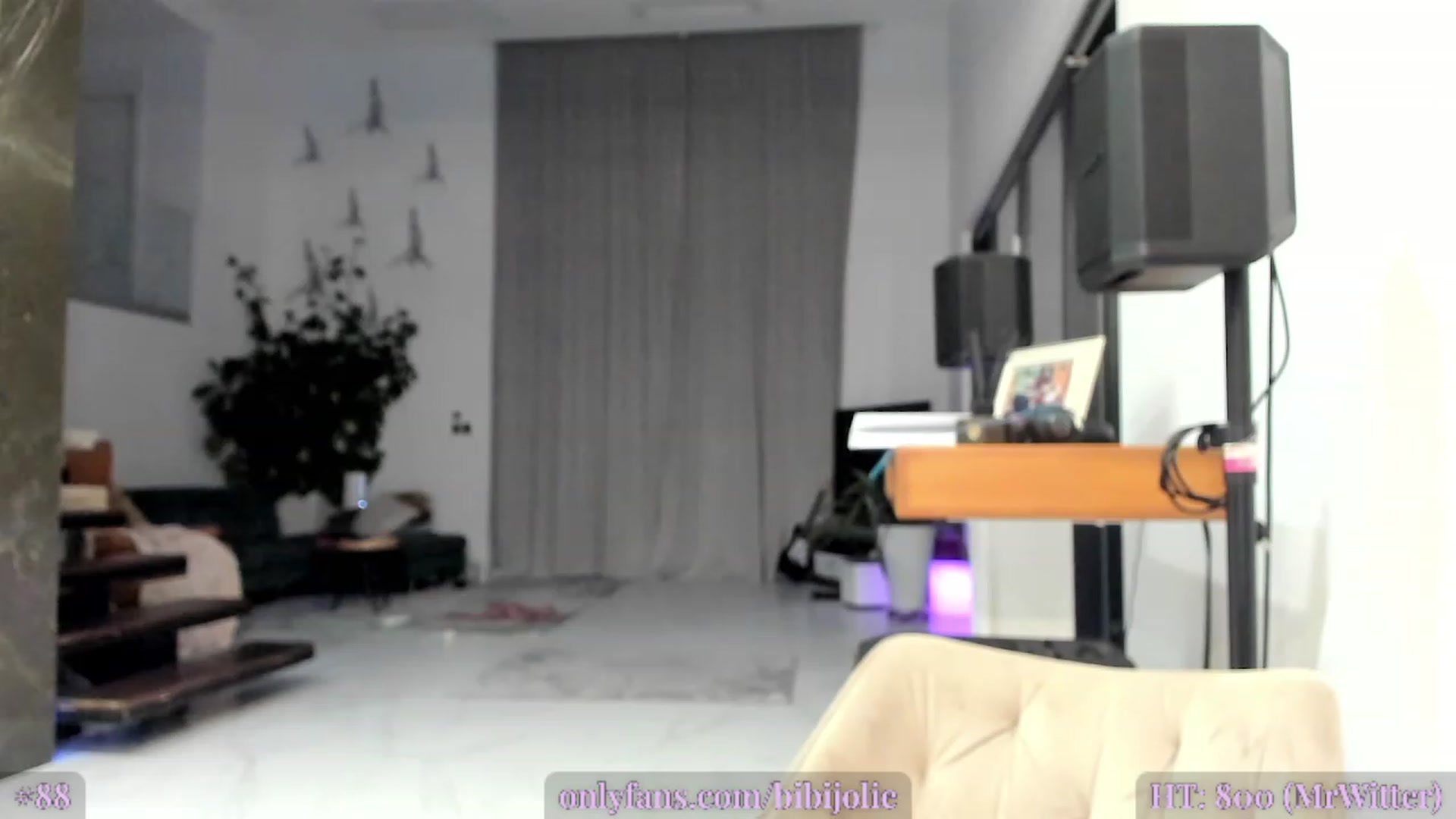 Gallery image thumbnail from AweJolie's myfreecams stream on, 02/23/2023, 02:55 image 12 of 20