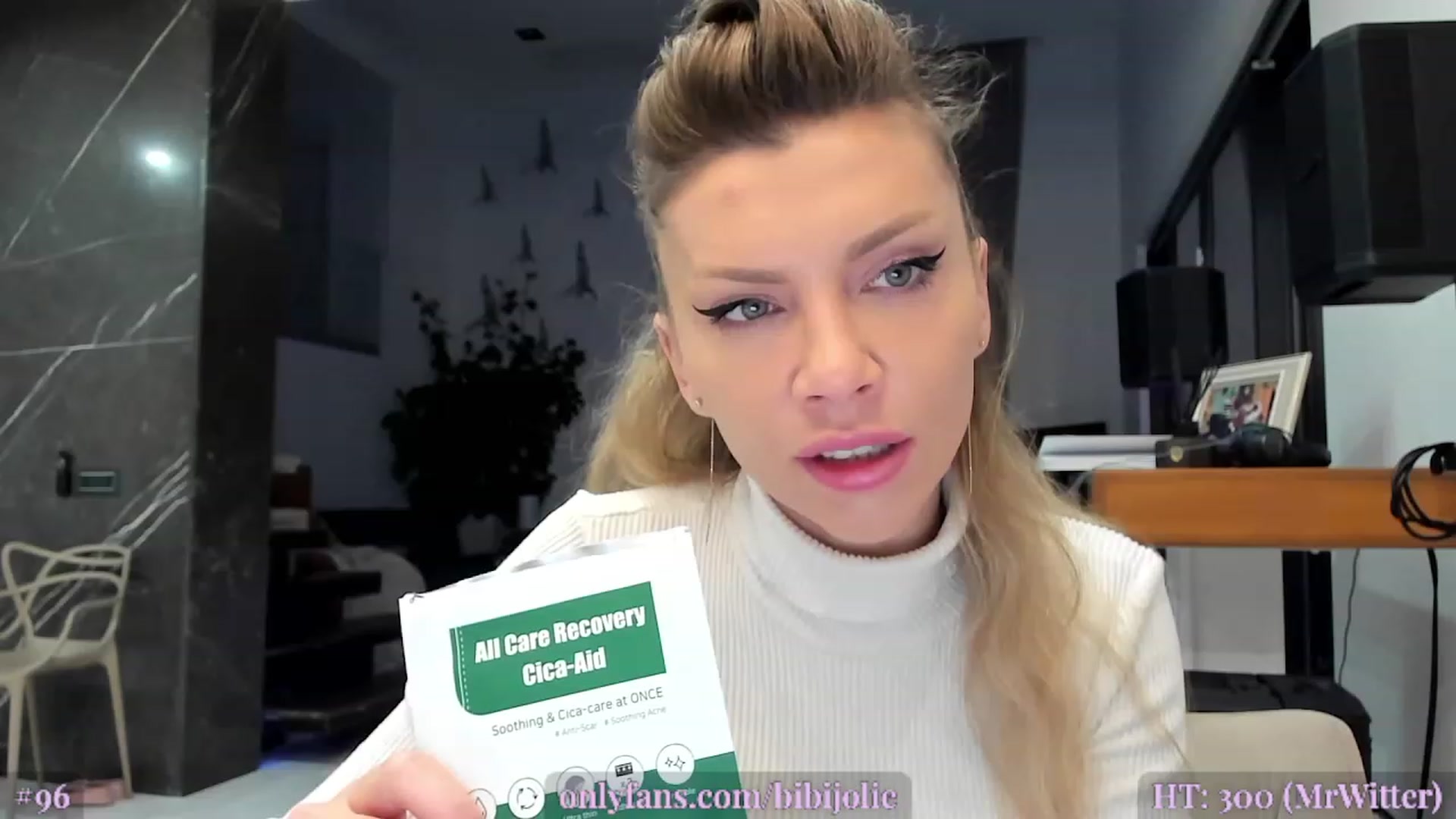 Gallery image thumbnail from AweJolie's myfreecams stream on, 02/24/2023, 24:02 image 15 of 20