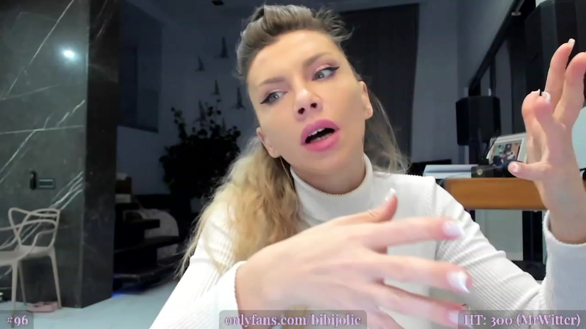 Gallery image thumbnail from AweJolie's myfreecams stream on, 02/24/2023, 24:02 image 11 of 20