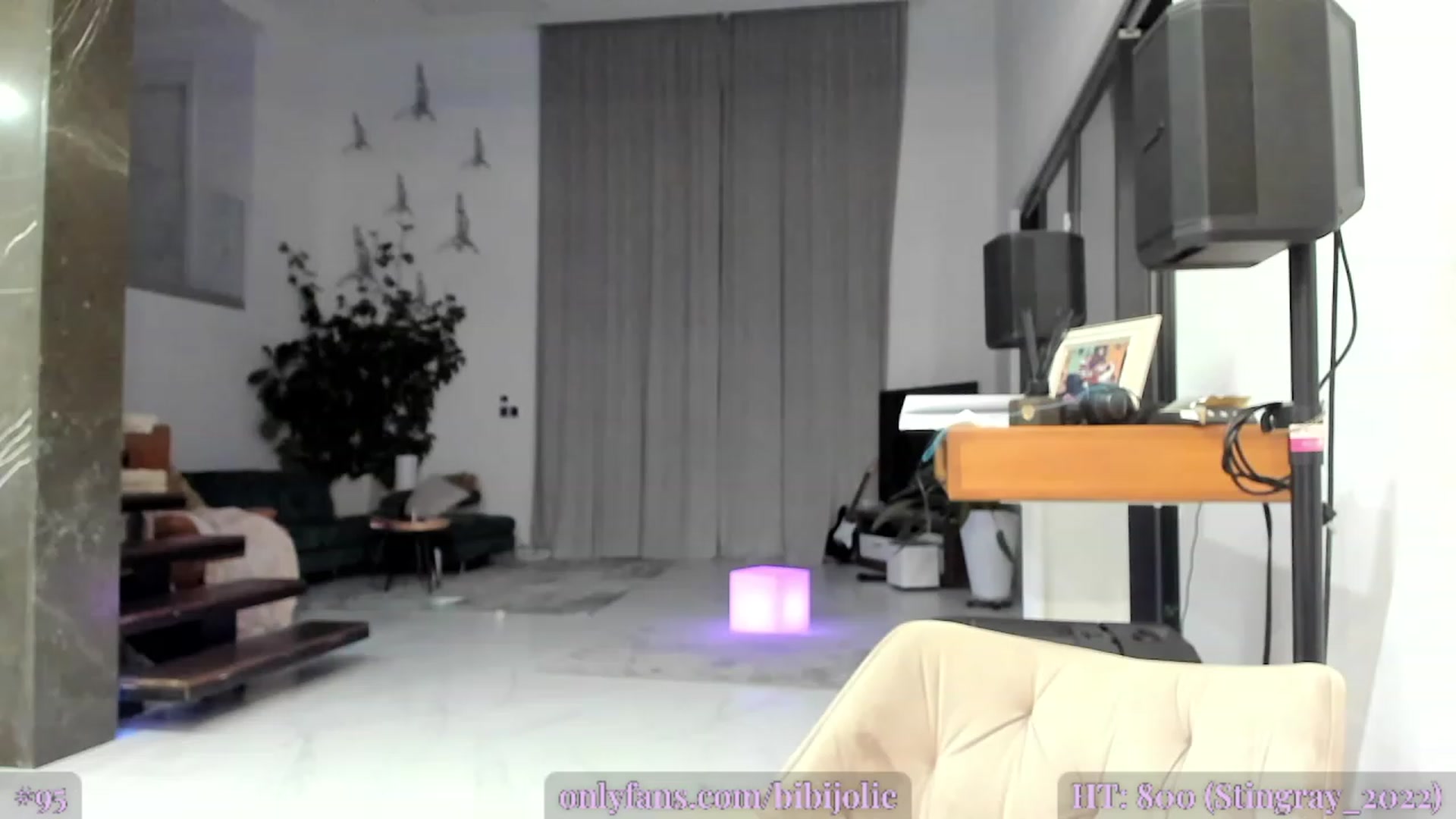 Gallery image thumbnail from AweJolie's myfreecams stream on, 02/24/2023, 03:20 image 8 of 20