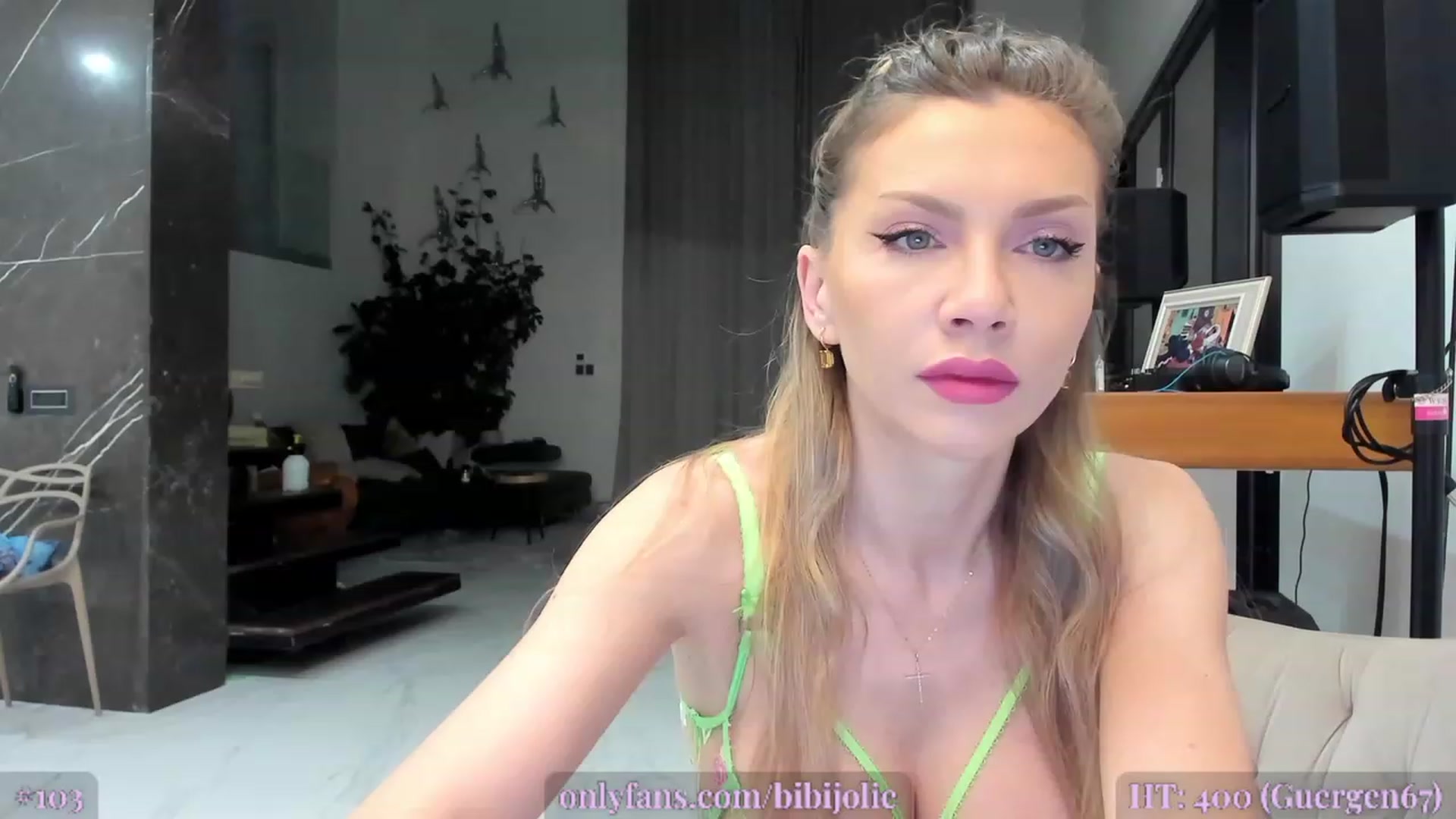 Gallery image thumbnail from AweJolie's myfreecams stream on, 03/01/2023, 02:19 image 1 of 20