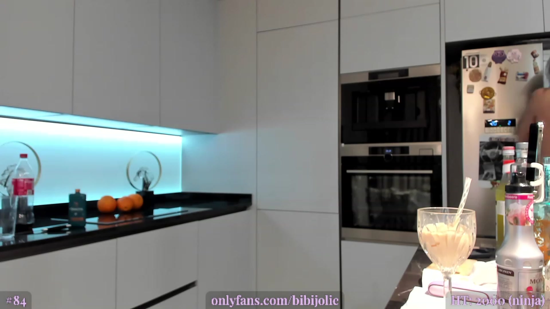 Gallery image thumbnail from AweJolie's myfreecams stream on, 03/18/2023, 04:47 image 16 of 20