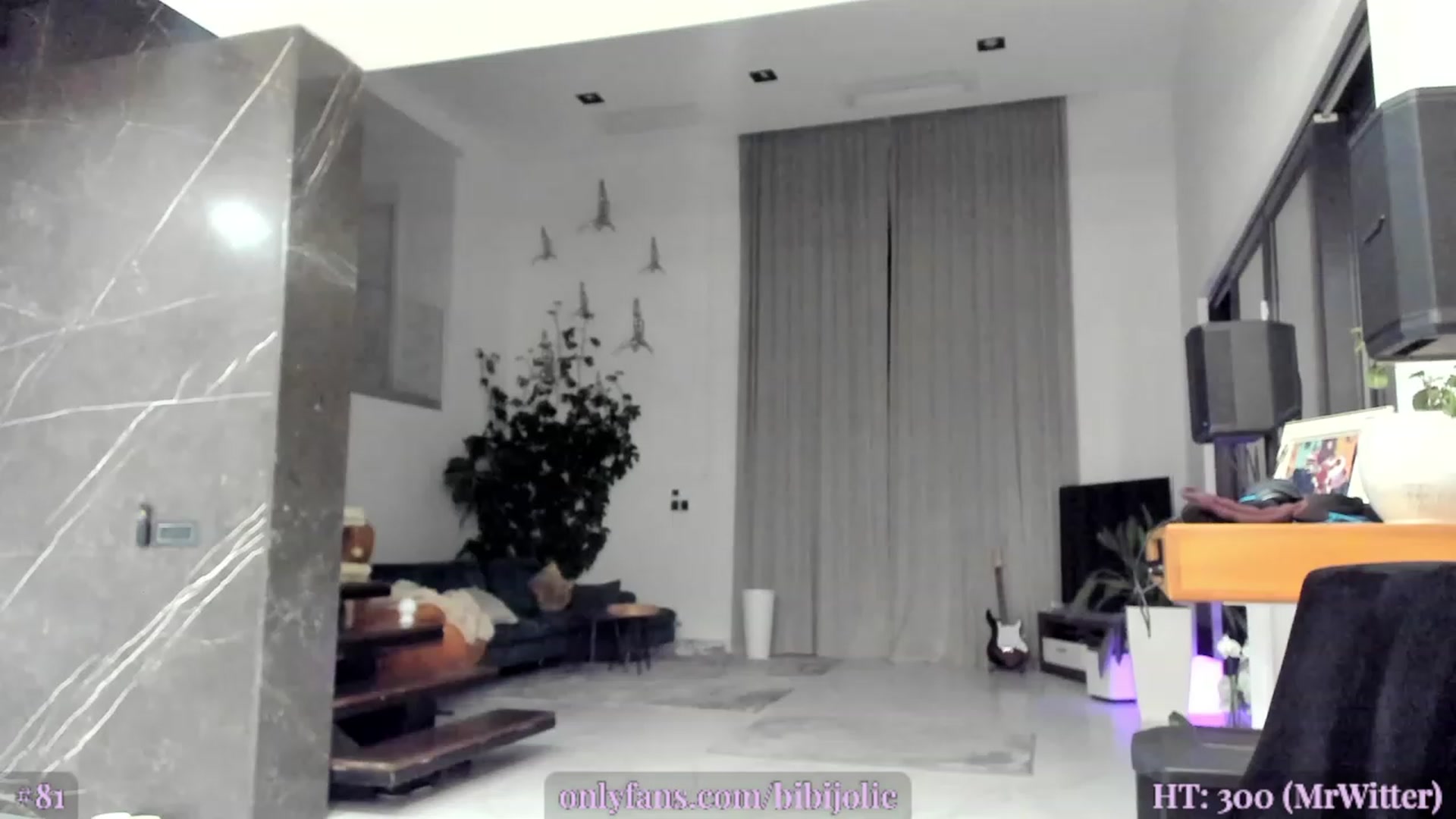Gallery image thumbnail from AweJolie's myfreecams stream on, 03/22/2023, 24:01 image 5 of 20