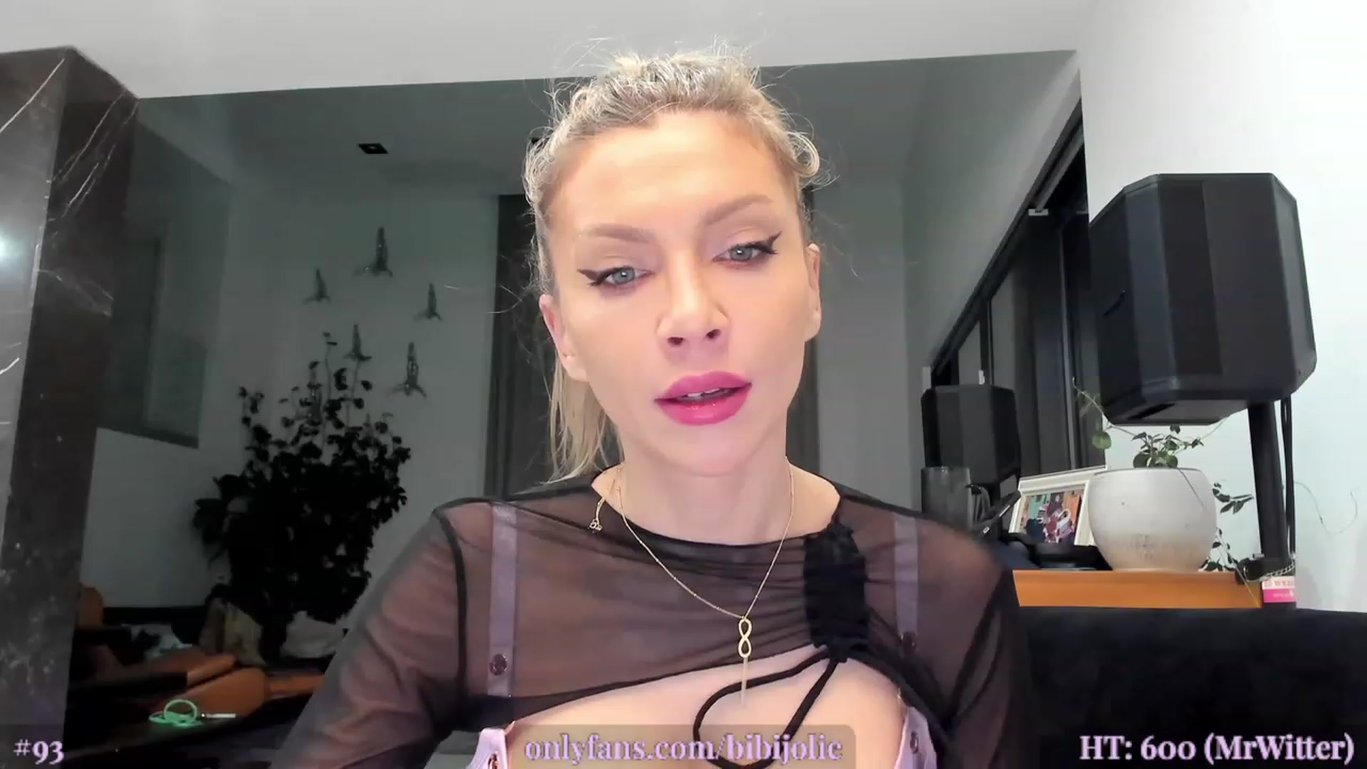 Gallery image thumbnail from AweJolie's myfreecams stream on, 03/28/2023, 24:03 image 20 of 20