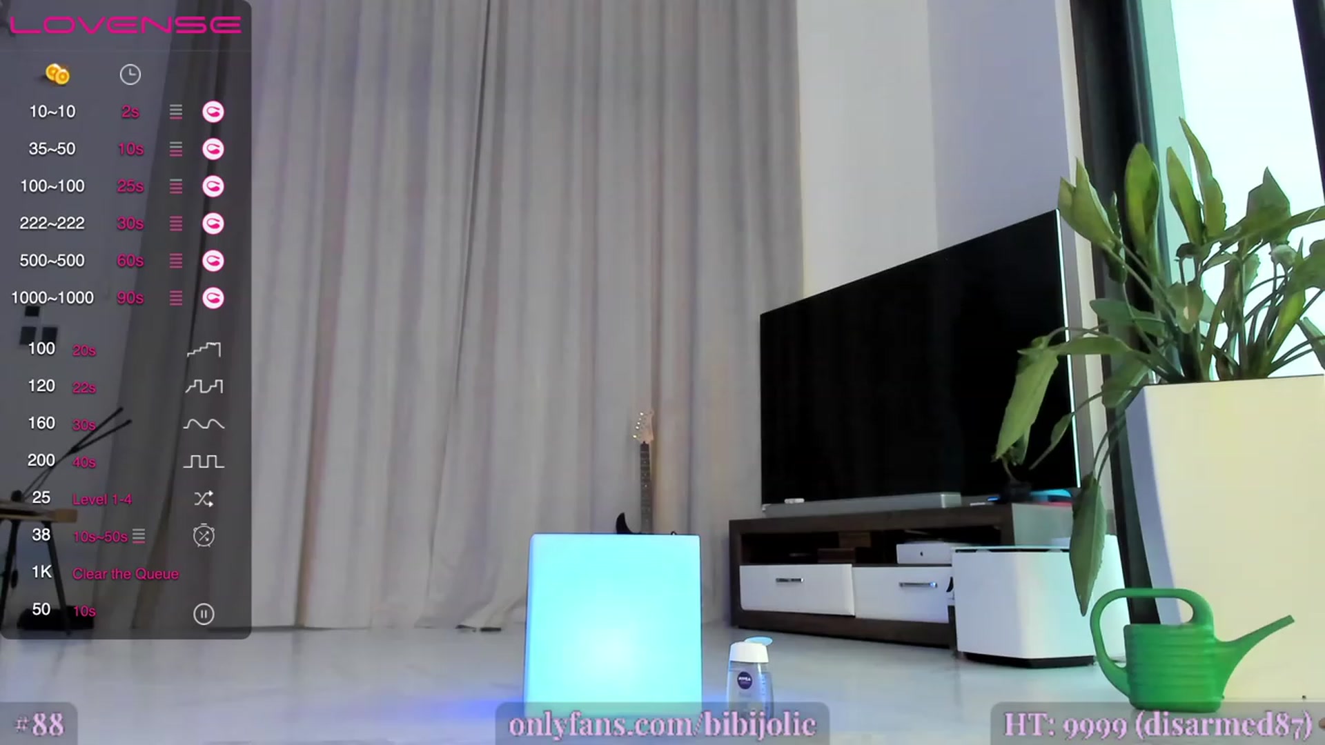 Gallery image thumbnail from AweJolie's myfreecams stream on, 04/08/2023, 05:20 image 3 of 20