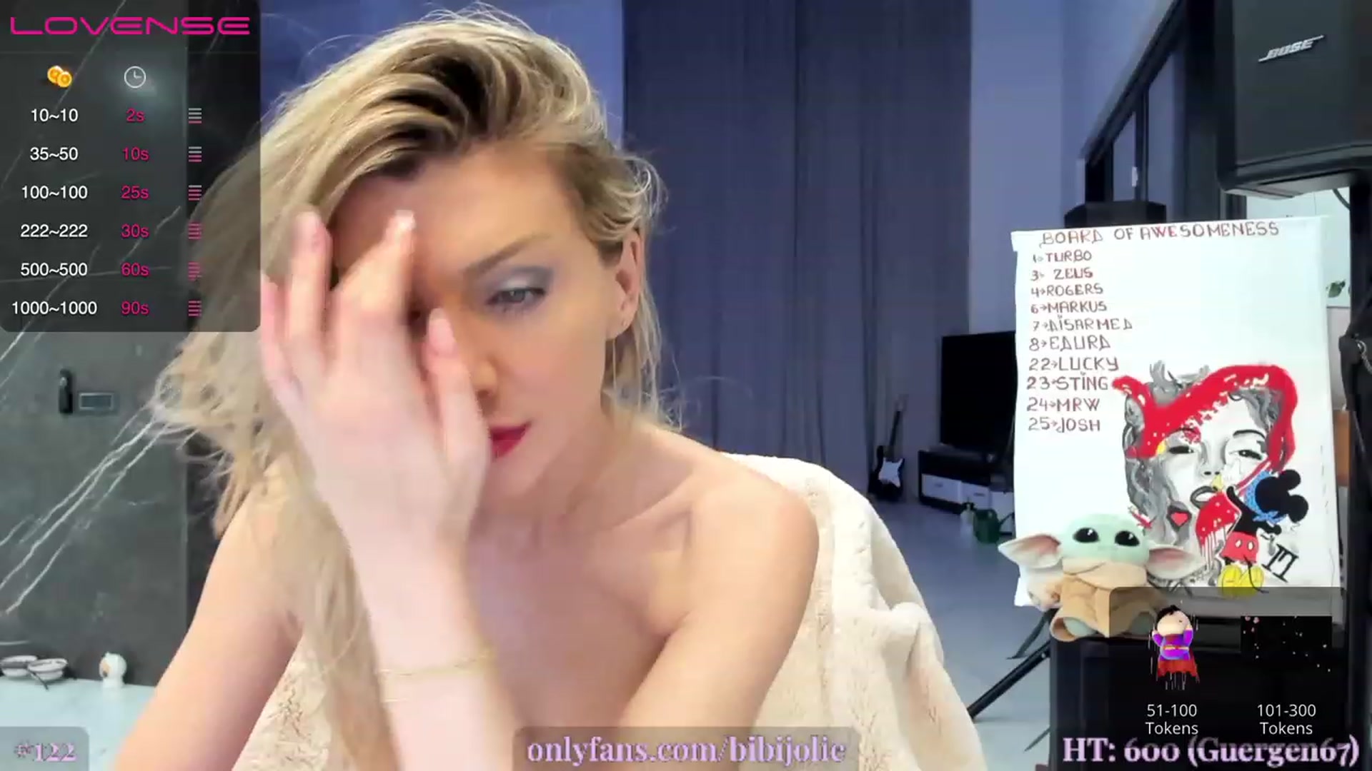 Gallery image thumbnail from AweJolie's myfreecams stream on, 04/27/2023, 02:02 image 8 of 20