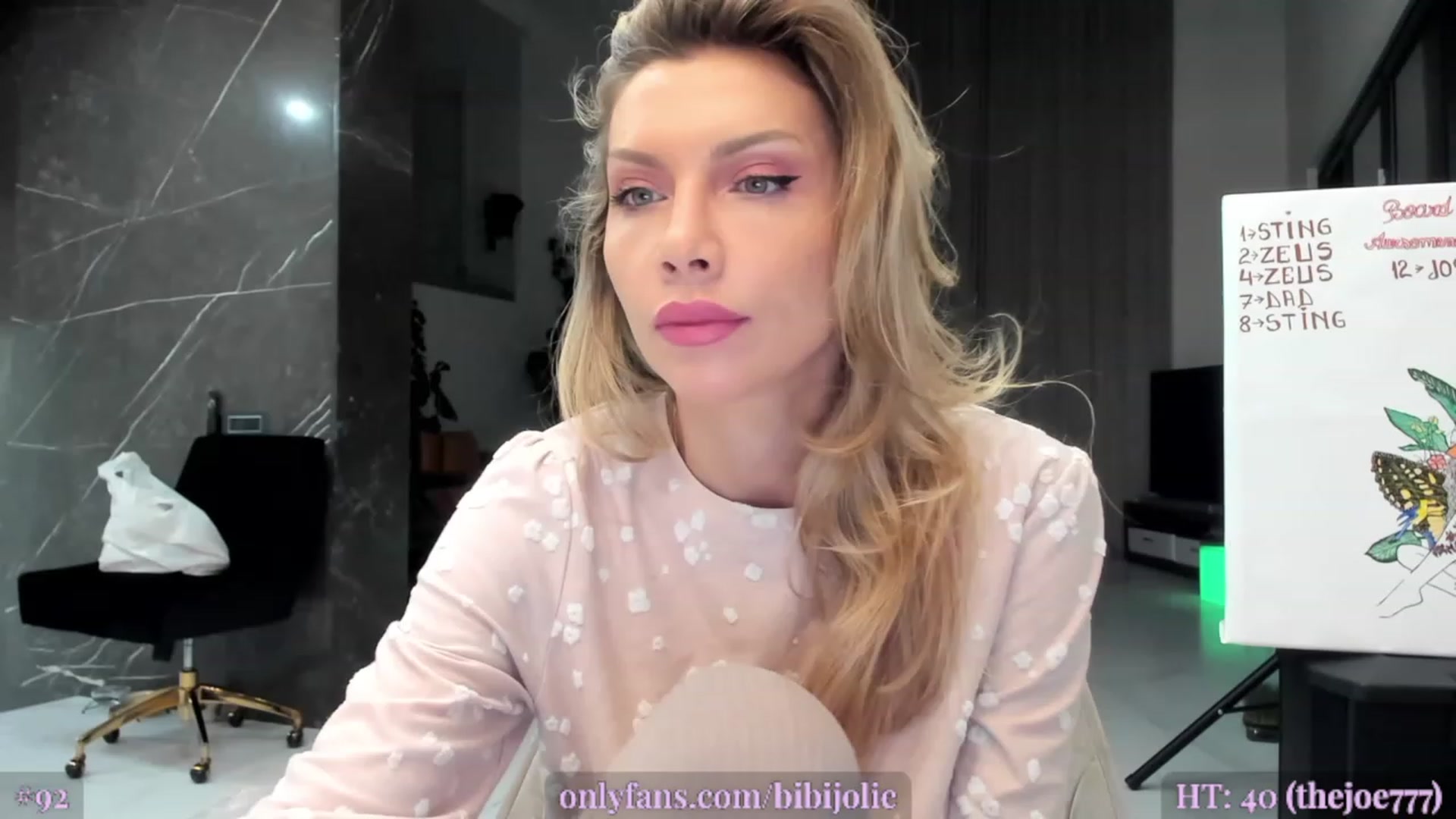 Gallery image thumbnail from AweJolie's myfreecams stream on, 05/14/2023, 23:11 image 7 of 20