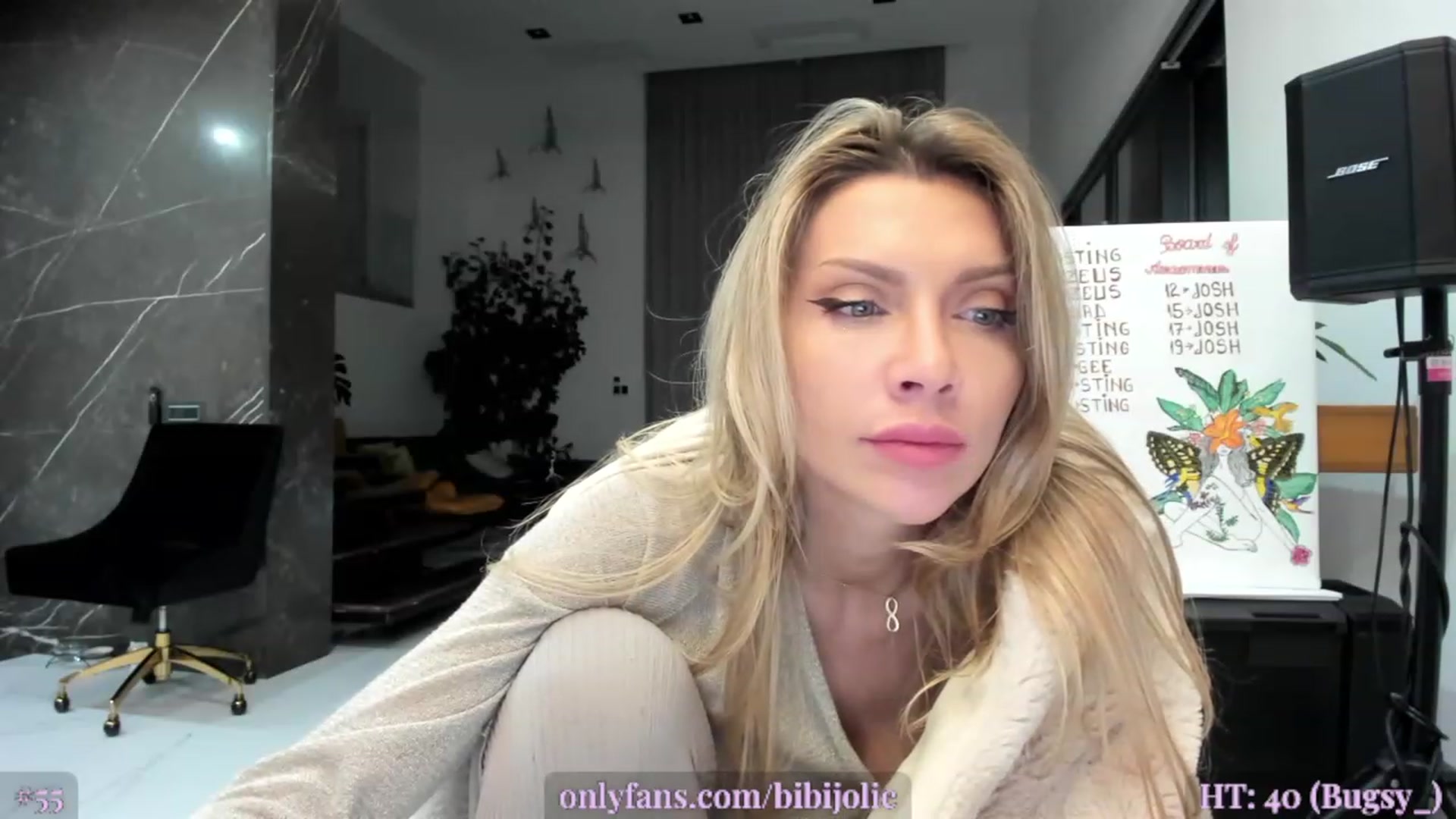 Gallery image thumbnail from AweJolie's myfreecams stream on, 05/29/2023, 24:51 image 19 of 20