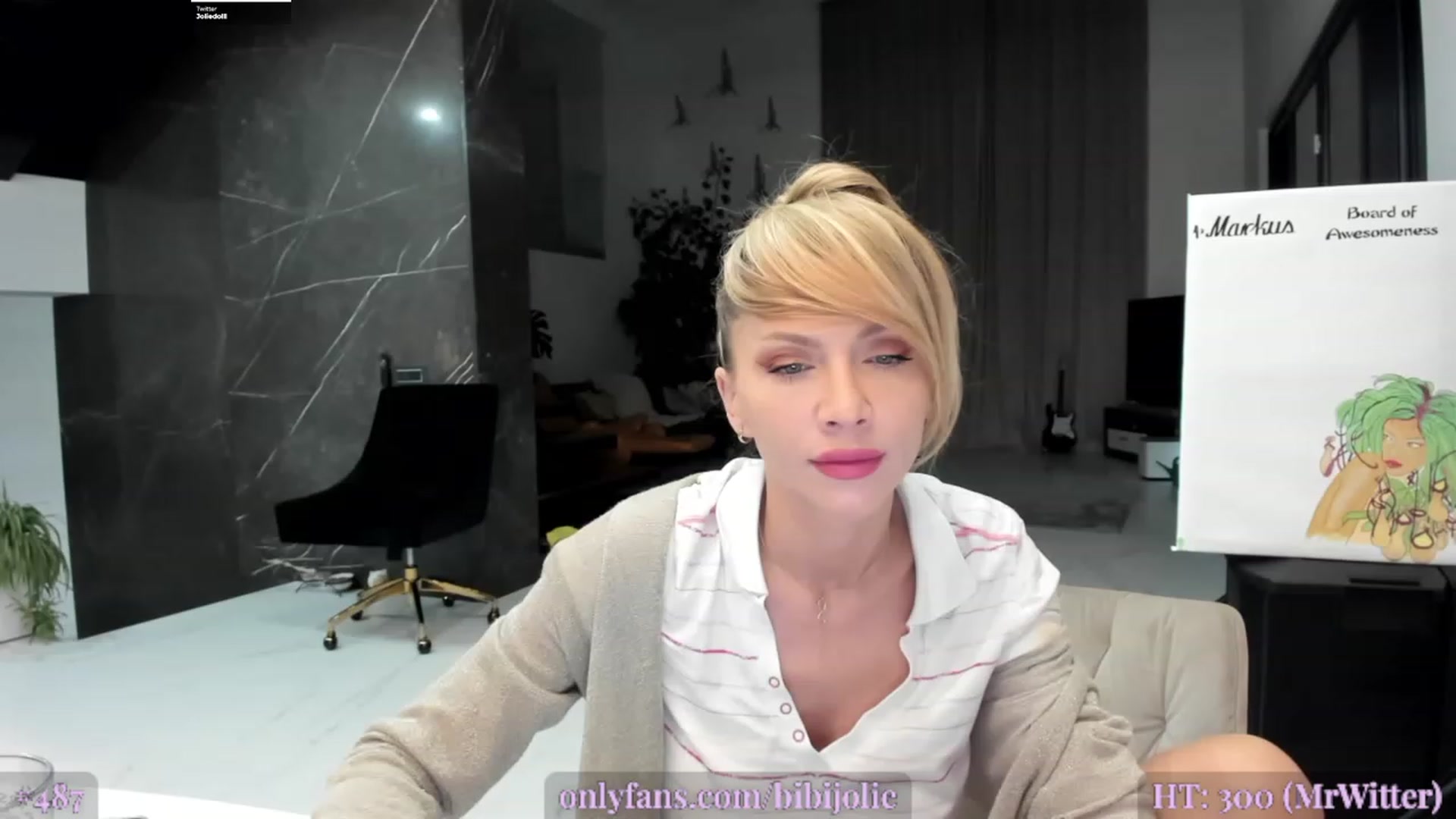 Gallery image thumbnail from AweJolie's myfreecams stream on, 06/06/2023, 24:11 image 5 of 20