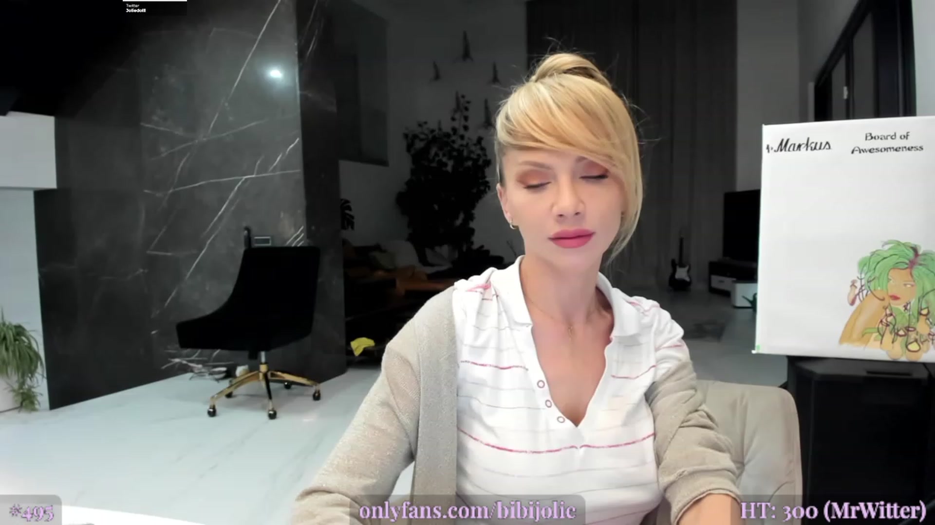 Gallery image thumbnail from AweJolie's myfreecams stream on, 06/06/2023, 24:11 image 4 of 20
