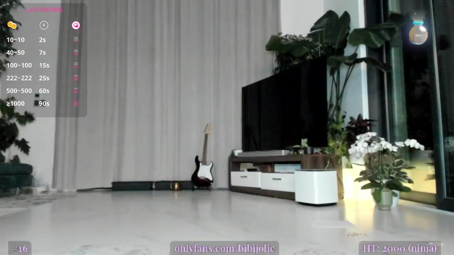 Gallery image thumbnail from AweJolie's myfreecams stream on, 02/13/2025, 04:08 image 11 of 20