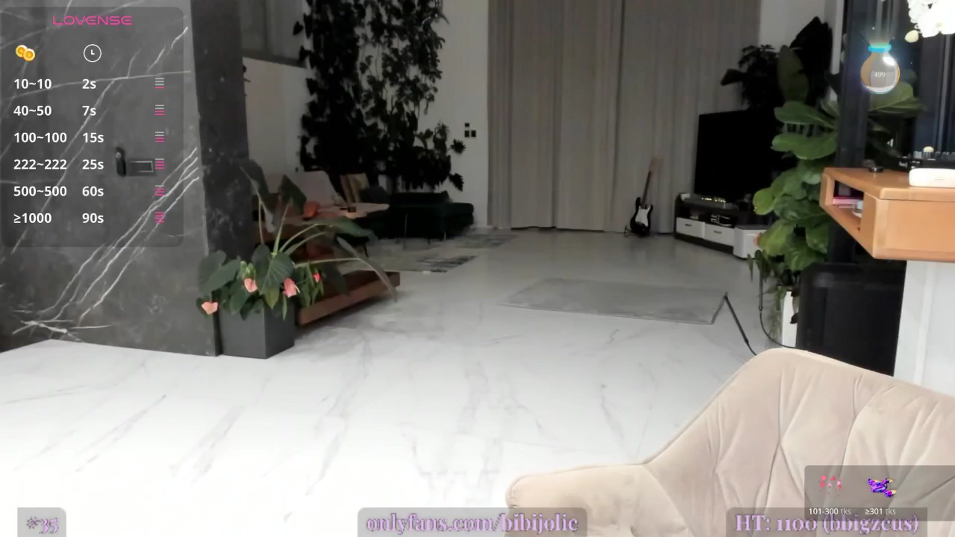 Gallery image thumbnail from AweJolie's myfreecams stream on, 02/26/2025, 03:02 image 10 of 20