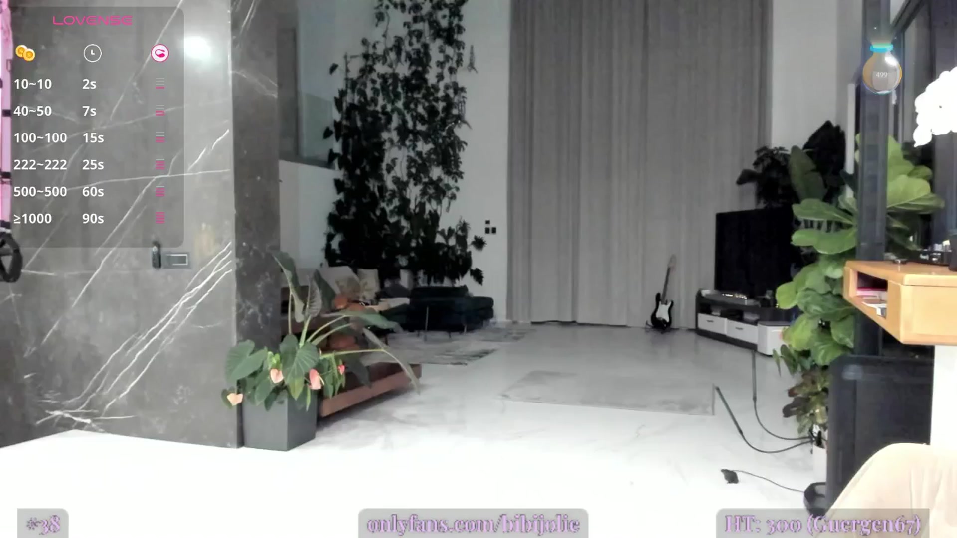 Gallery image thumbnail from AweJolie's myfreecams stream on, 02/28/2025, 24:03 image 17 of 20