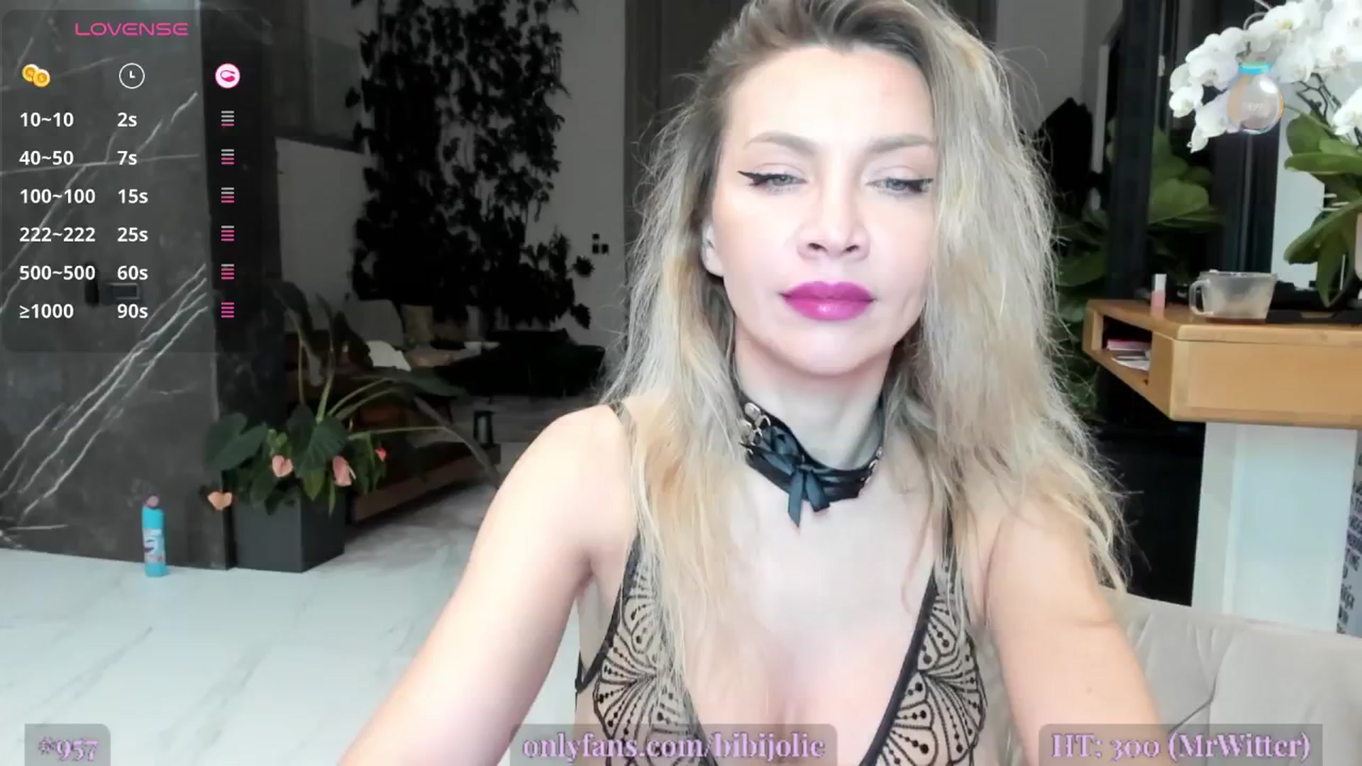 Gallery image thumbnail from AweJolie's myfreecams stream on, 03/02/2025, 04:03 image 3 of 20