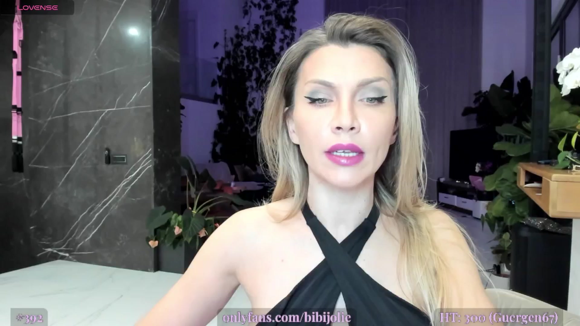 Gallery image thumbnail from AweJolie's myfreecams stream on, 03/10/2025, 24:33 image 7 of 20