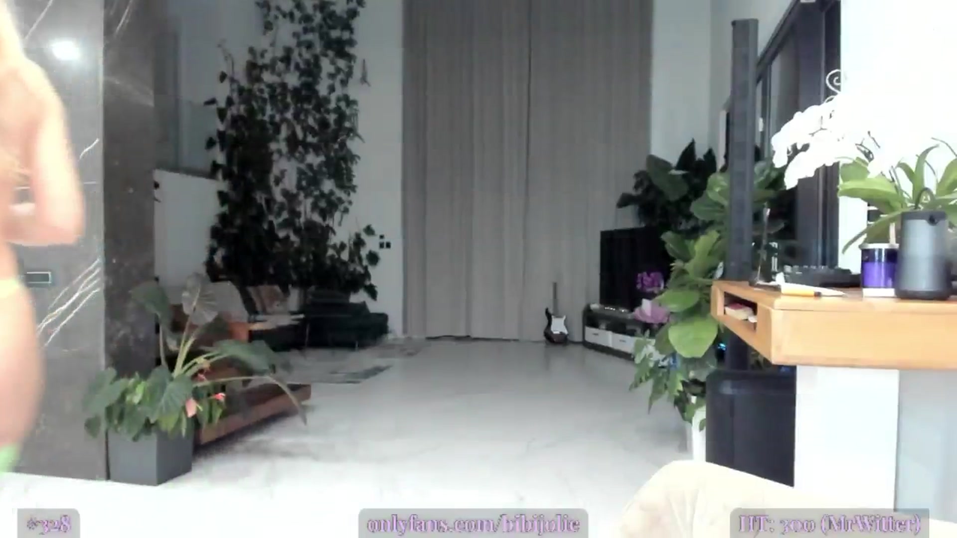 Gallery image thumbnail from AweJolie's myfreecams stream on, 03/18/2025, 23:52 image 20 of 20