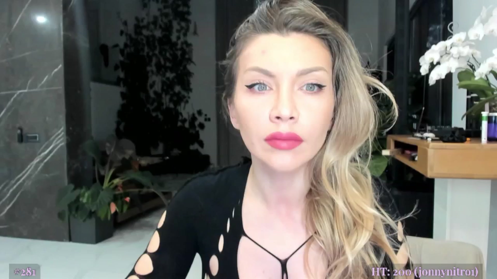 Gallery image thumbnail from AweJolie's myfreecams stream on, 03/24/2025, 24:40 image 1 of 20