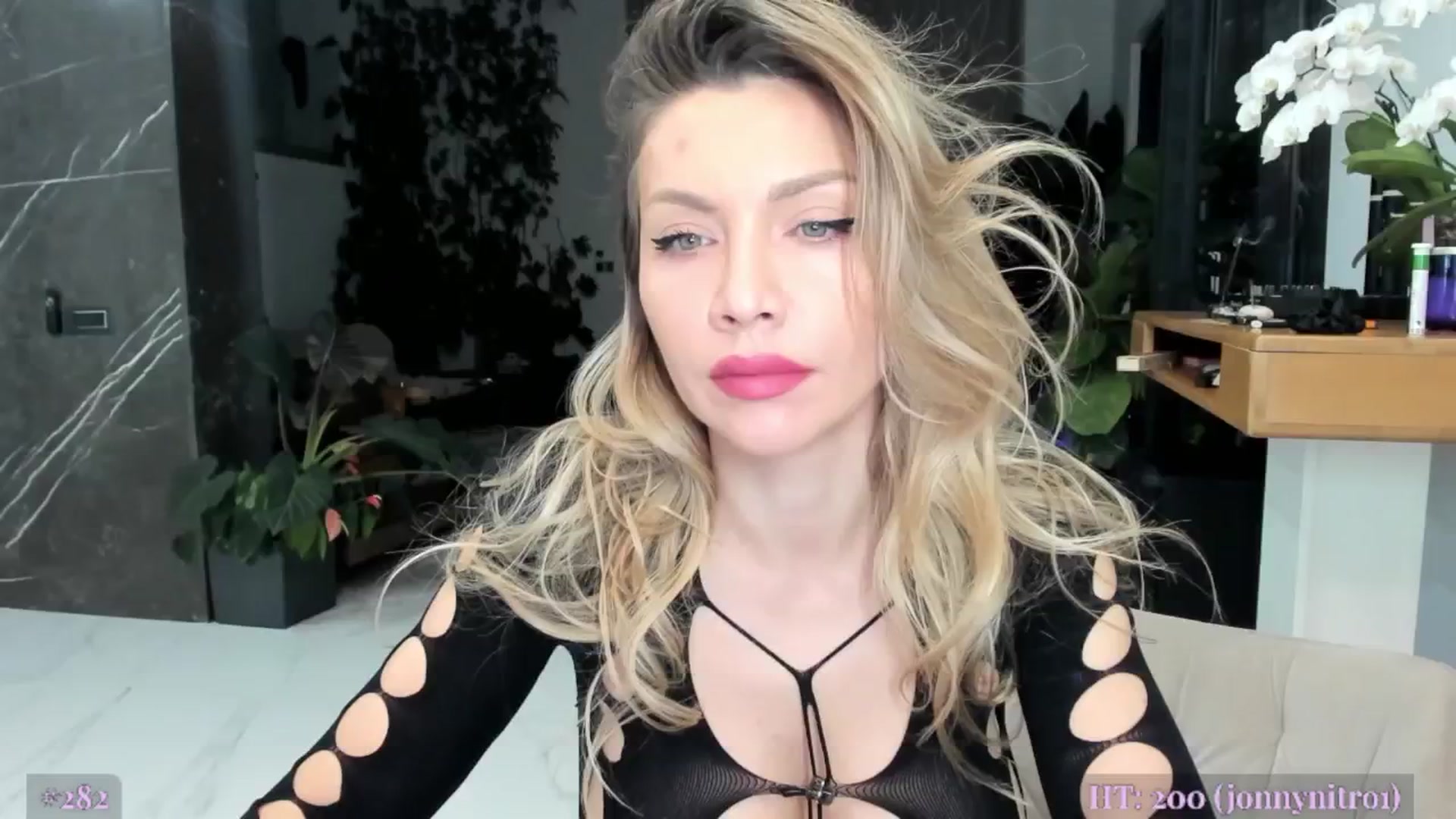 Gallery image thumbnail from AweJolie's myfreecams stream on, 03/24/2025, 24:40 image 4 of 20
