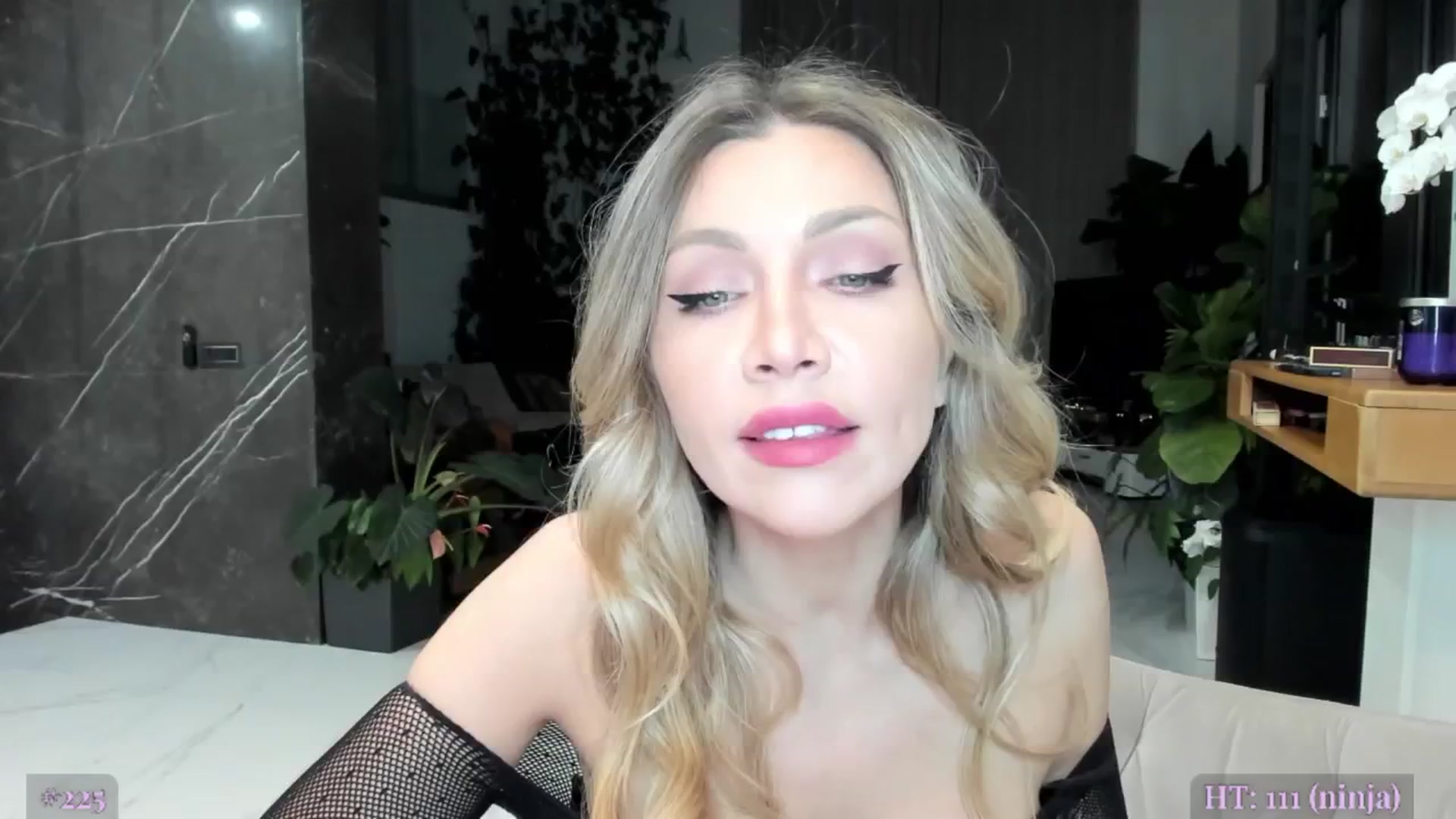 Gallery image thumbnail from AweJolie's myfreecams stream on, 03/26/2025, 23:56 image 5 of 20