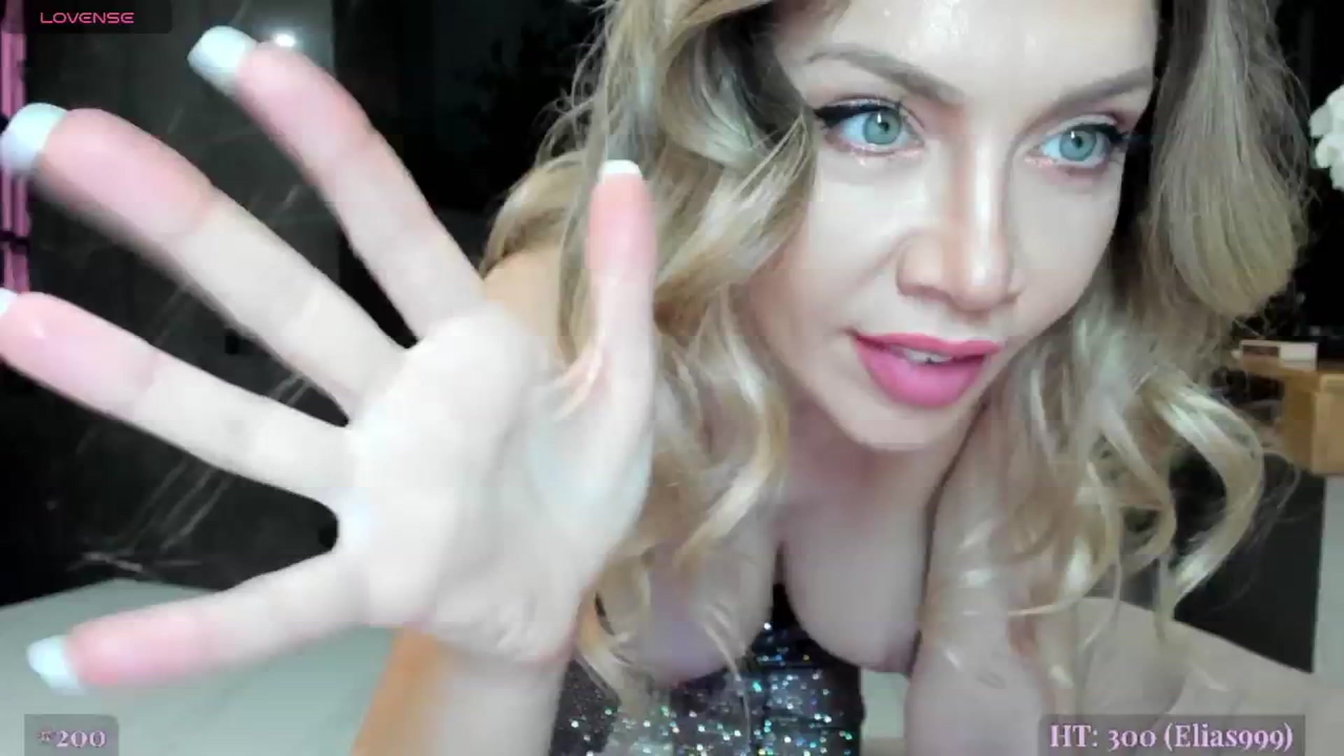 Gallery image thumbnail from AweJolie's myfreecams stream on, 04/03/2025, 01:06 image 5 of 20