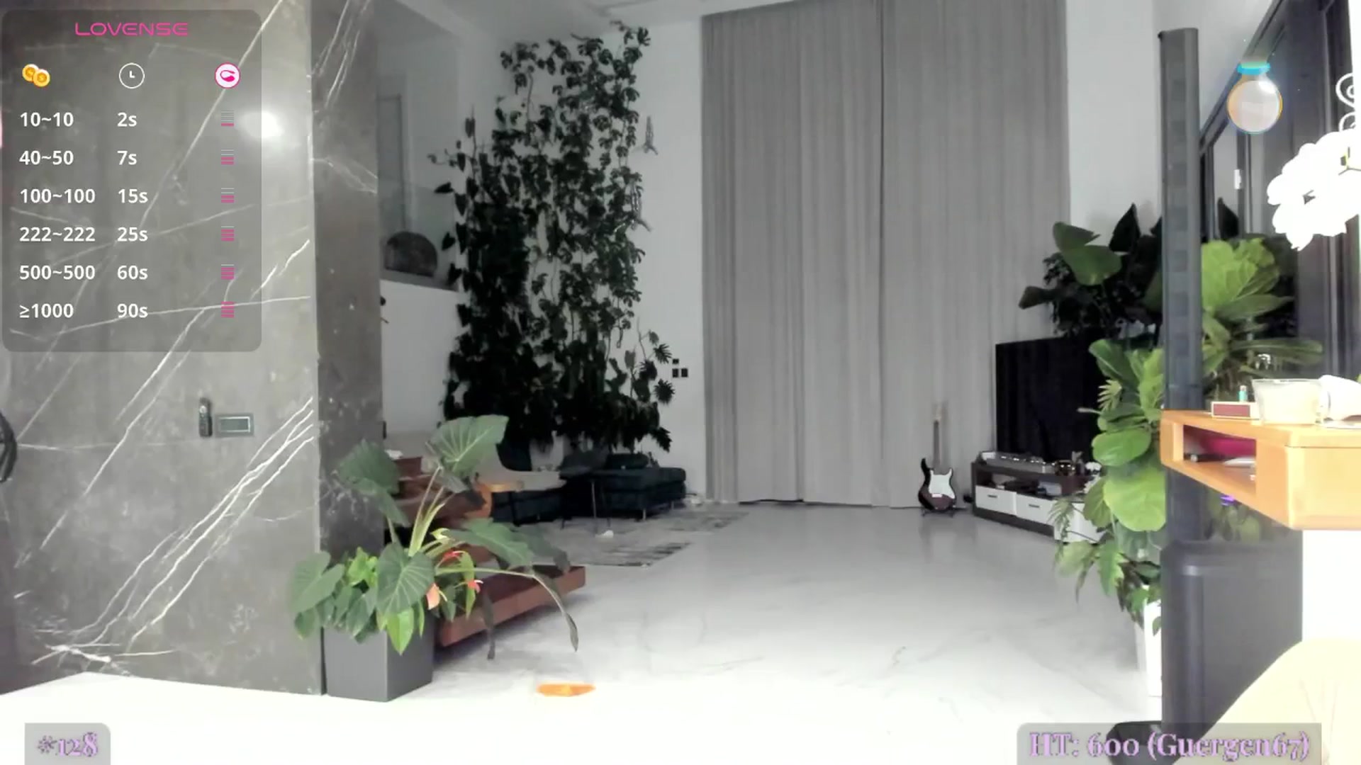 Gallery image thumbnail from AweJolie's myfreecams stream on, 04/04/2025, 24:45 image 14 of 20