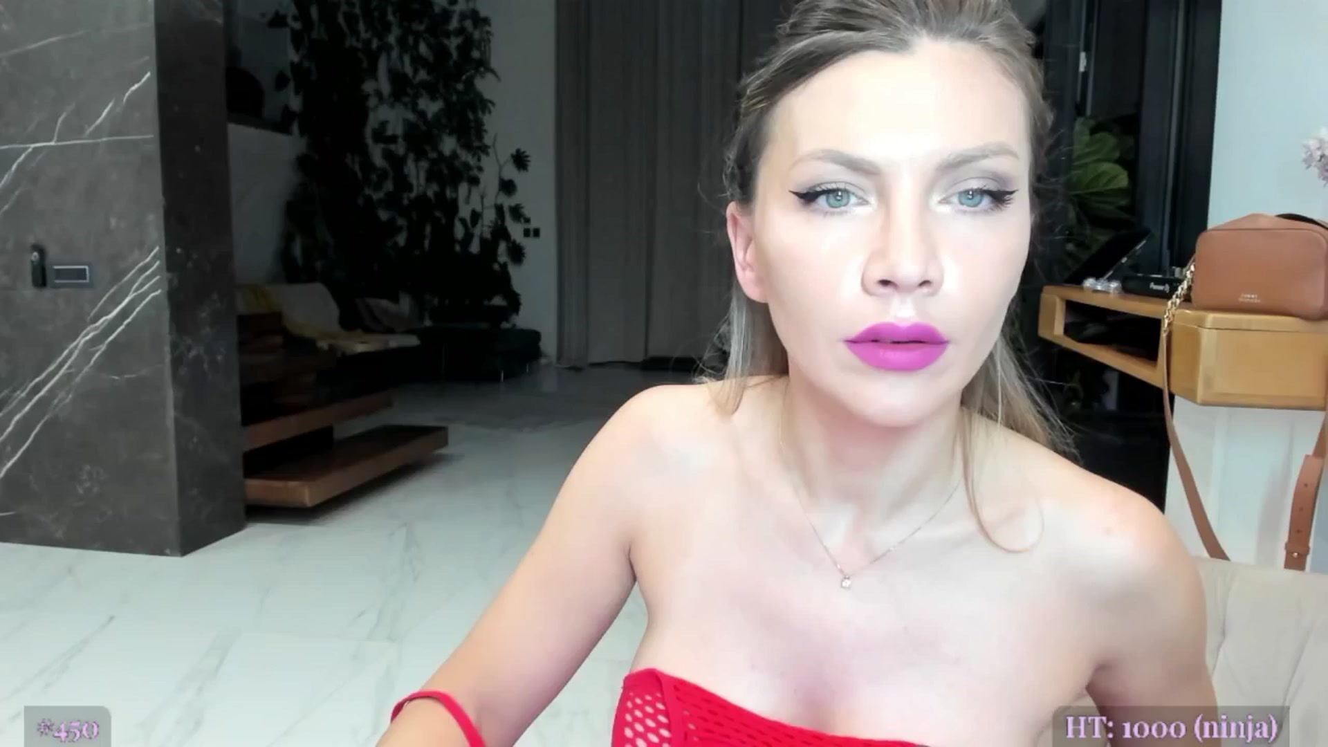 Gallery image thumbnail from AweJolie's myfreecams stream on, 05/12/2025, 24:04 image 15 of 20