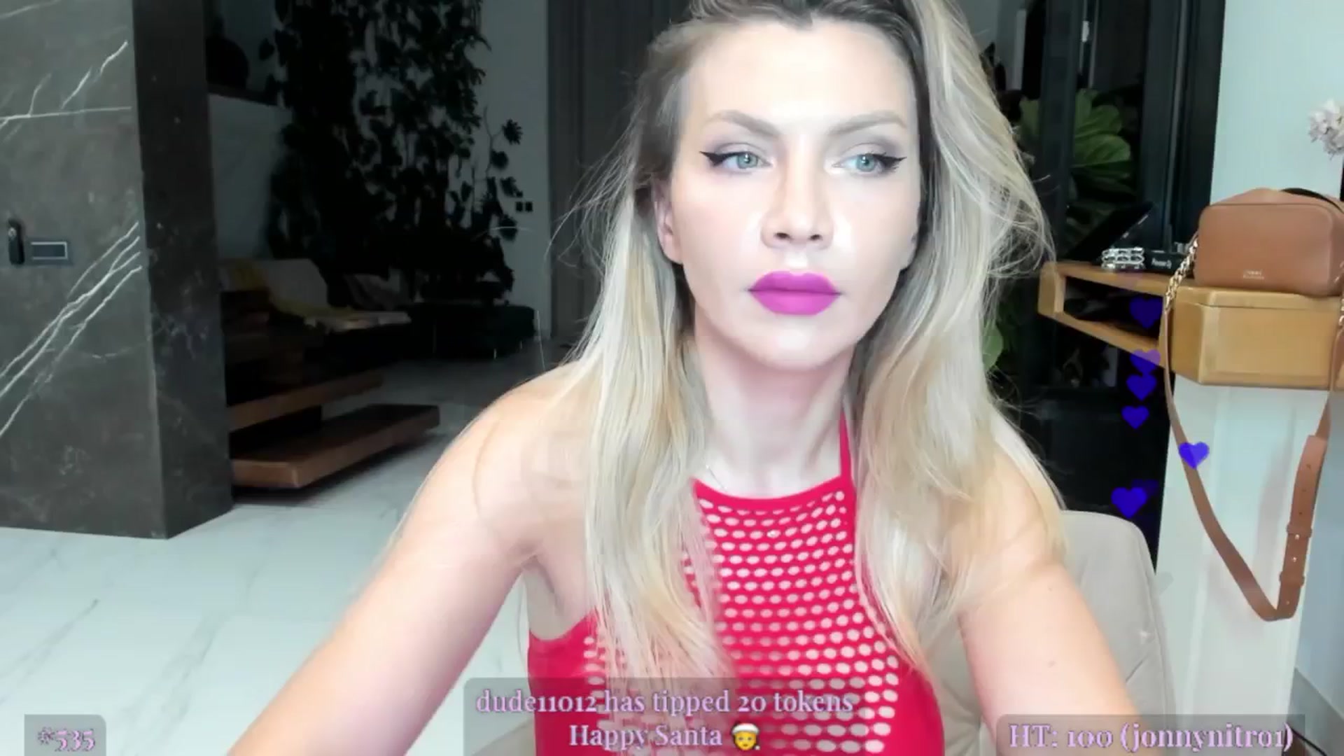 Gallery image thumbnail from AweJolie's myfreecams stream on, 05/12/2025, 24:04 image 1 of 20