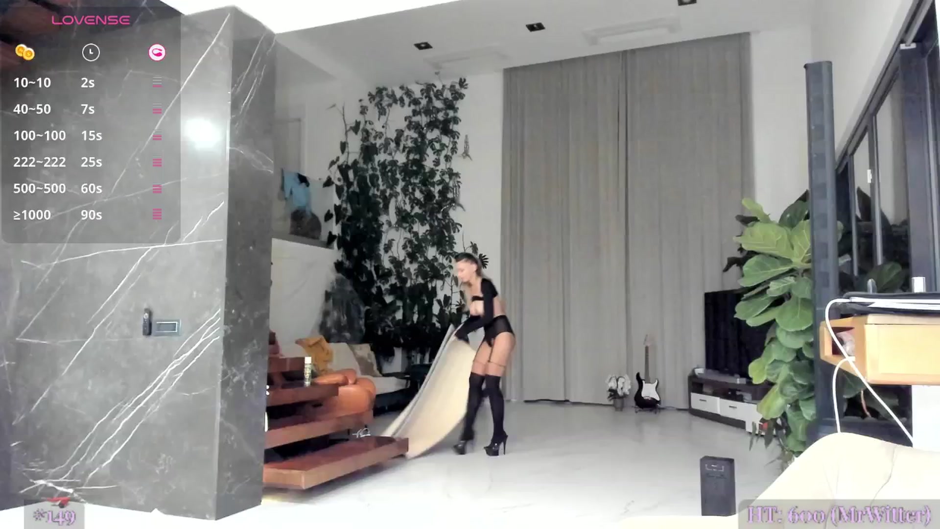 Gallery image thumbnail from AweJolie's myfreecams stream on, 05/29/2025, 02:20 image 5 of 20