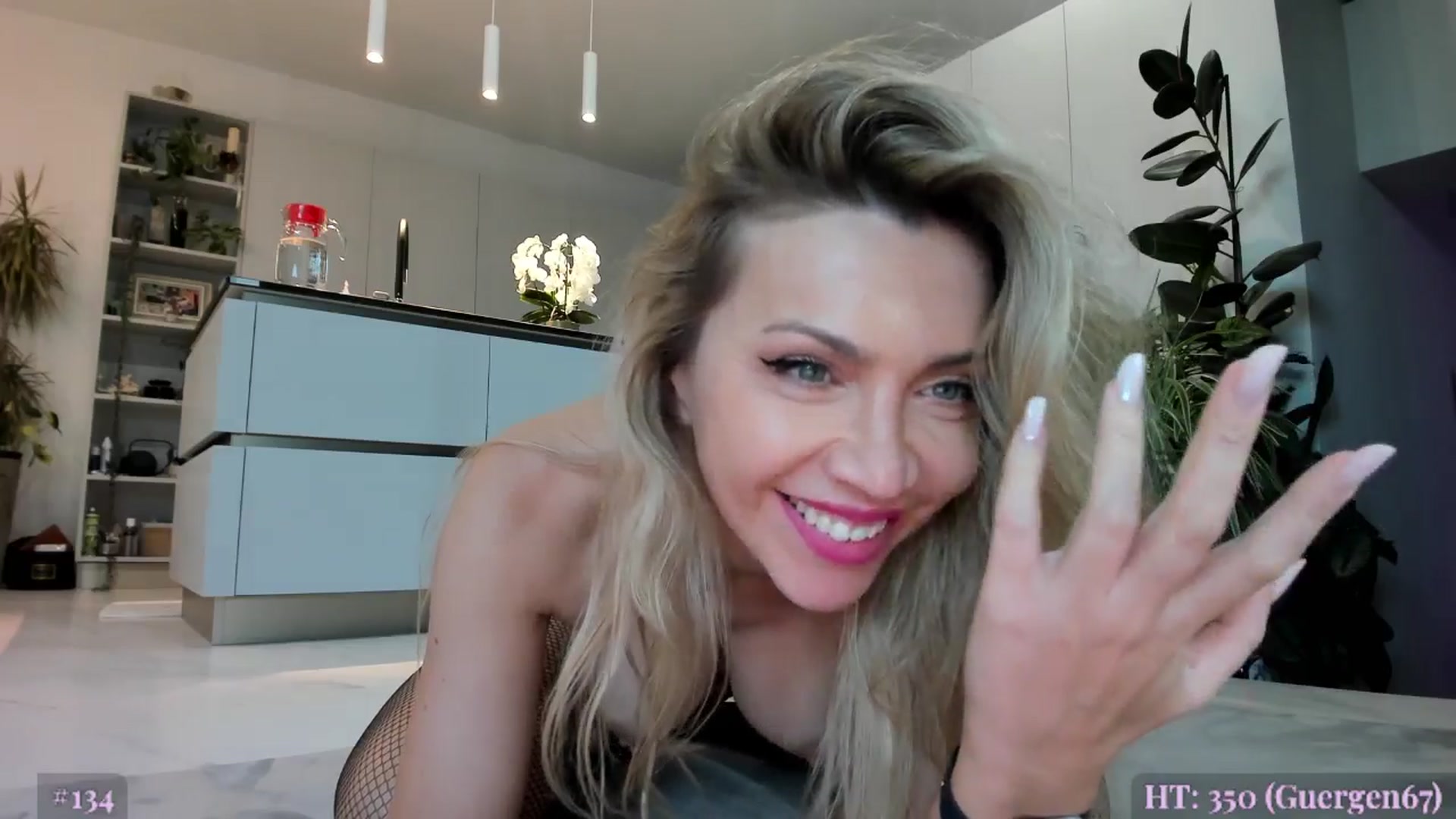 Gallery image thumbnail from AweJolie's myfreecams stream on, 06/17/2025, 03:28 image 14 of 20