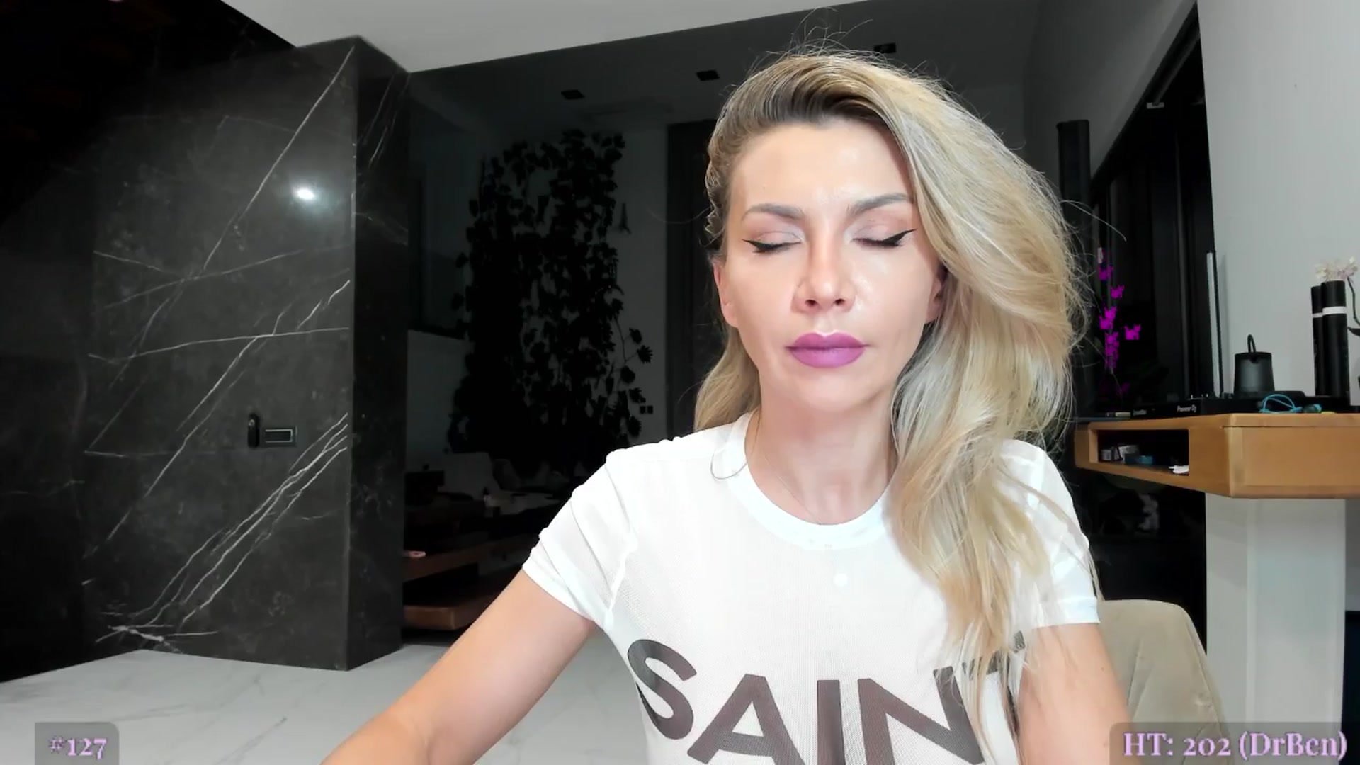 Gallery image thumbnail from AweJolie's myfreecams stream on, 06/20/2025, 24:02 image 2 of 20